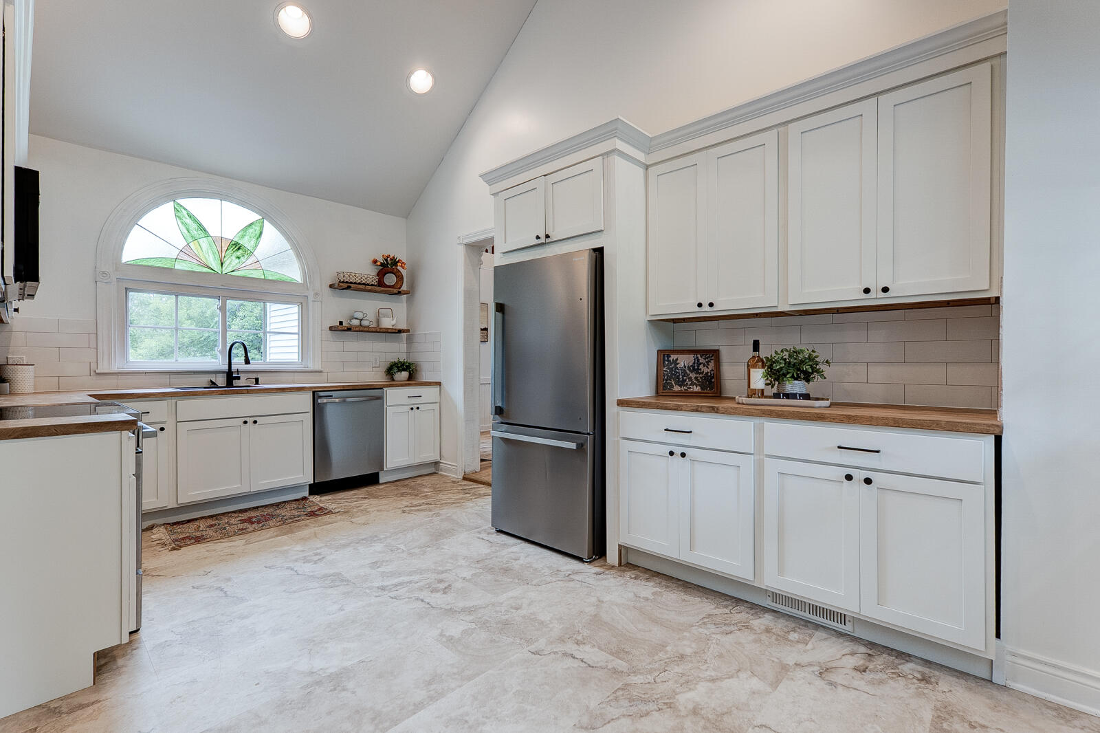 373 E D Avenue Kalamazoo MI 49009