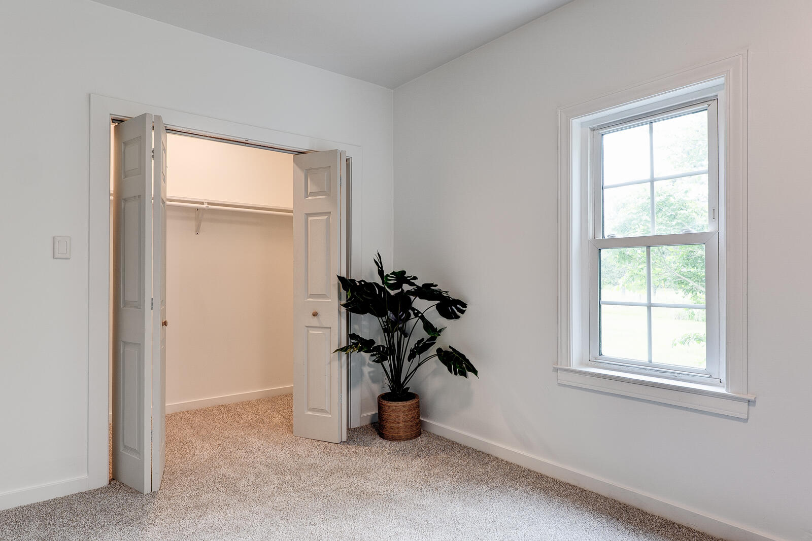 373 E D Avenue Kalamazoo MI 49009