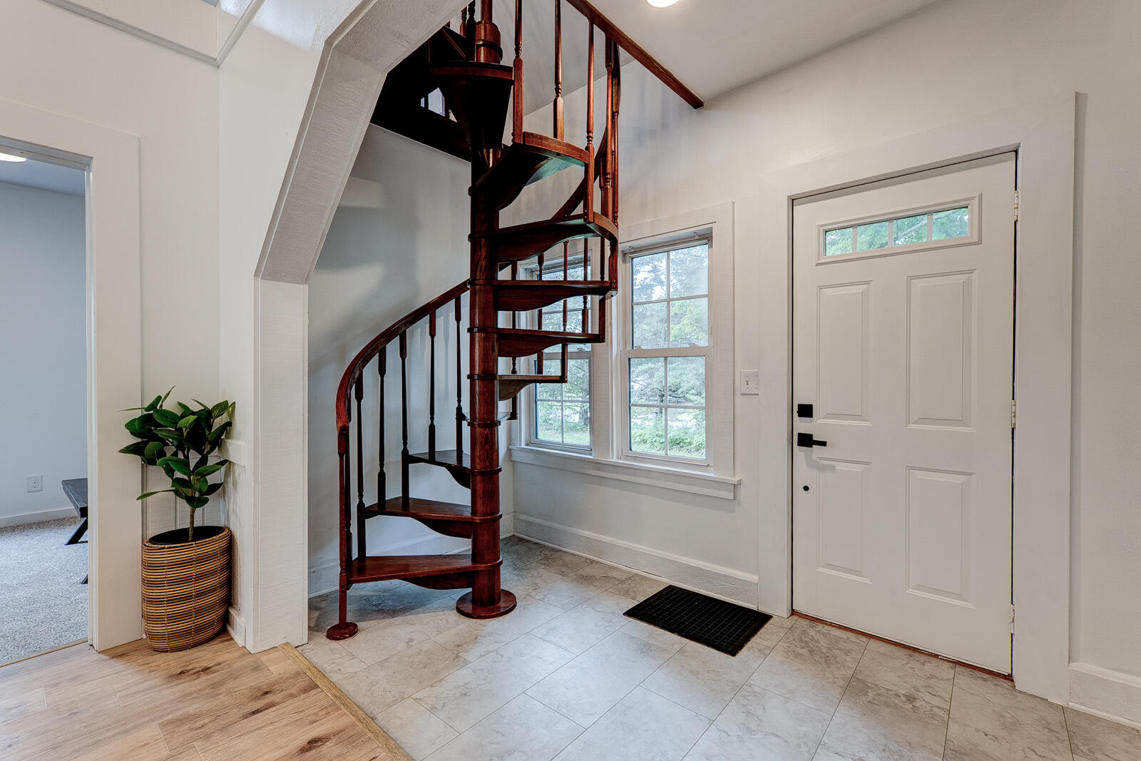 373 E D Avenue Kalamazoo MI 49009