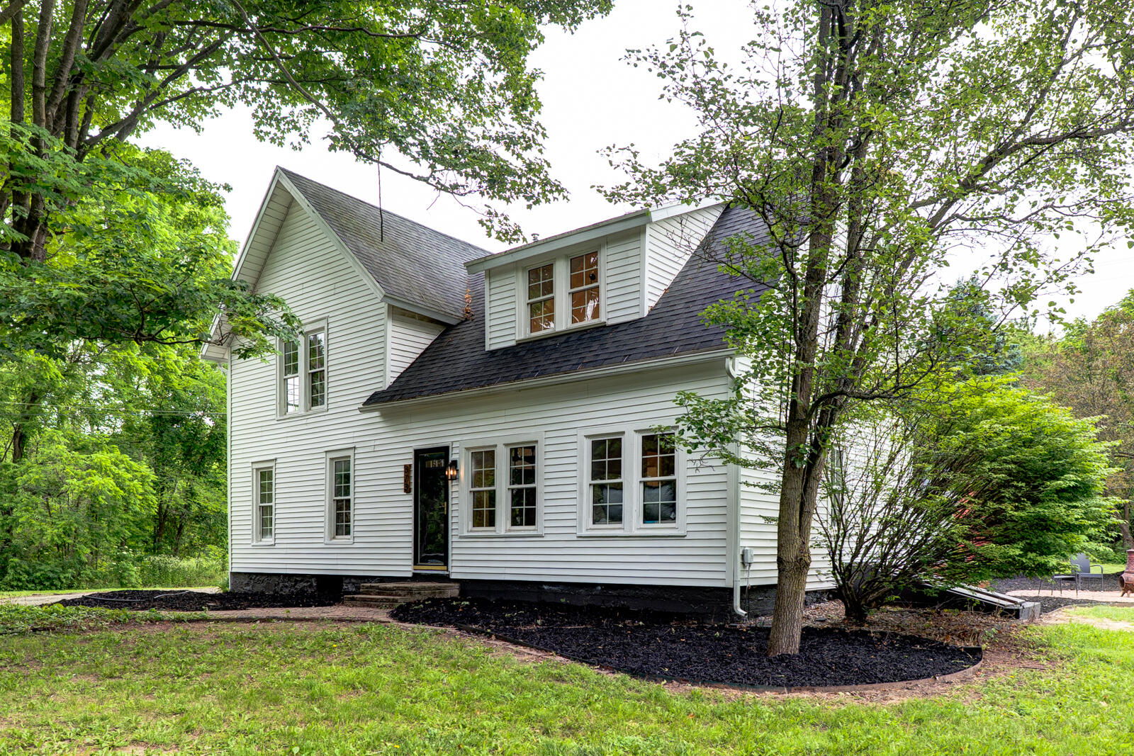 373 E D Avenue Kalamazoo MI 49009