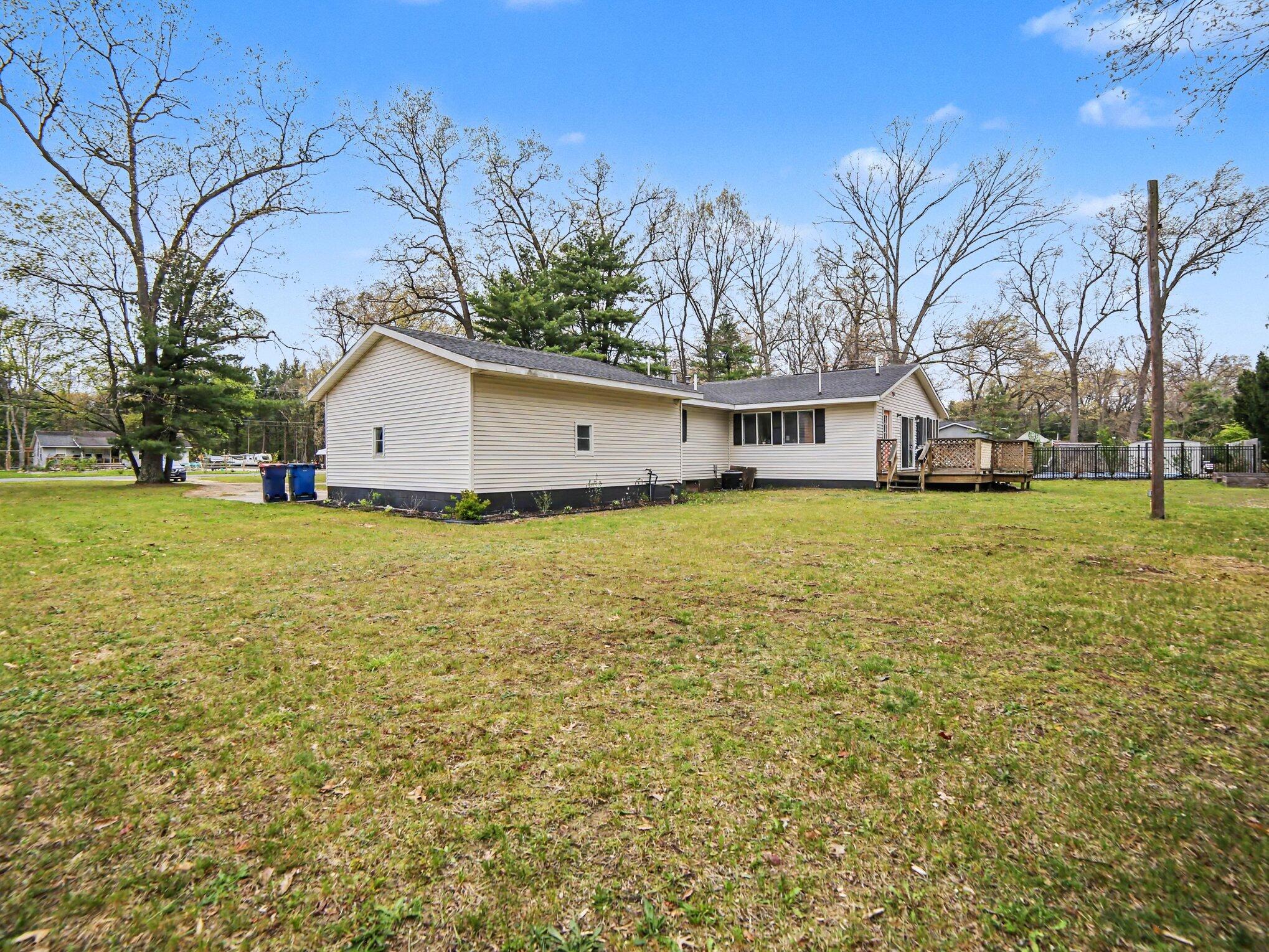 1574 Chatterson Road Muskegon MI 49442