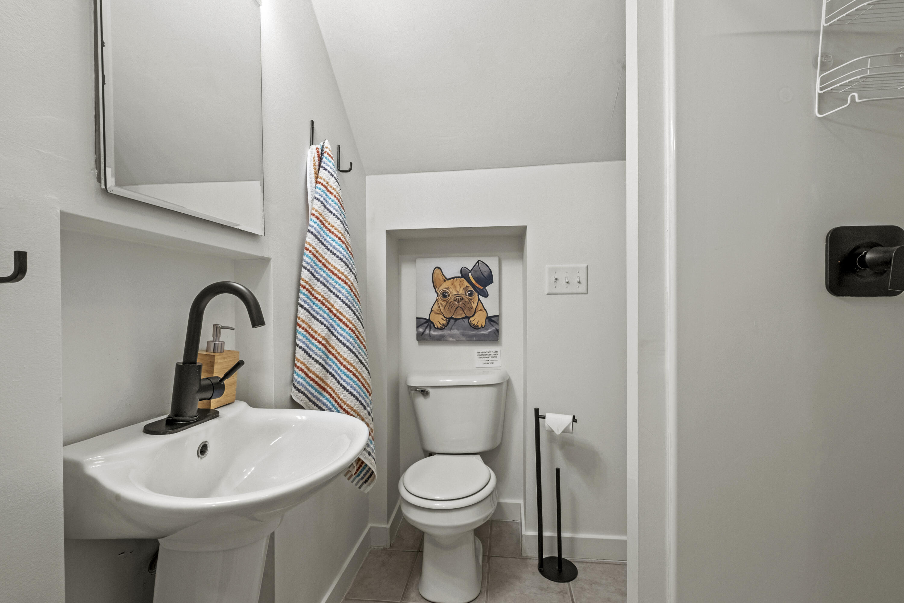 1462 Walker Avenue NW Grand Rapids MI 49504