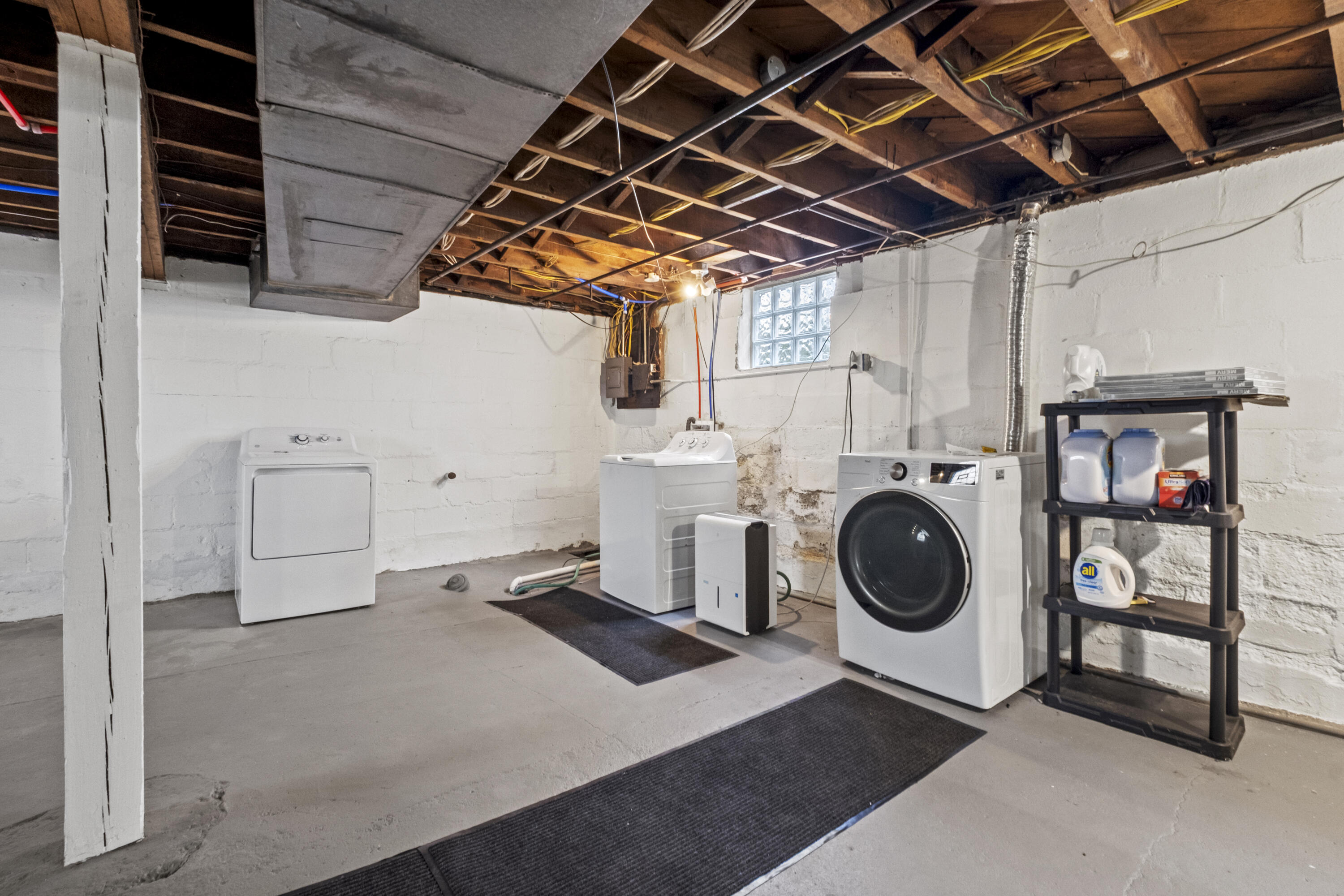 1462 Walker Avenue NW Grand Rapids MI 49504