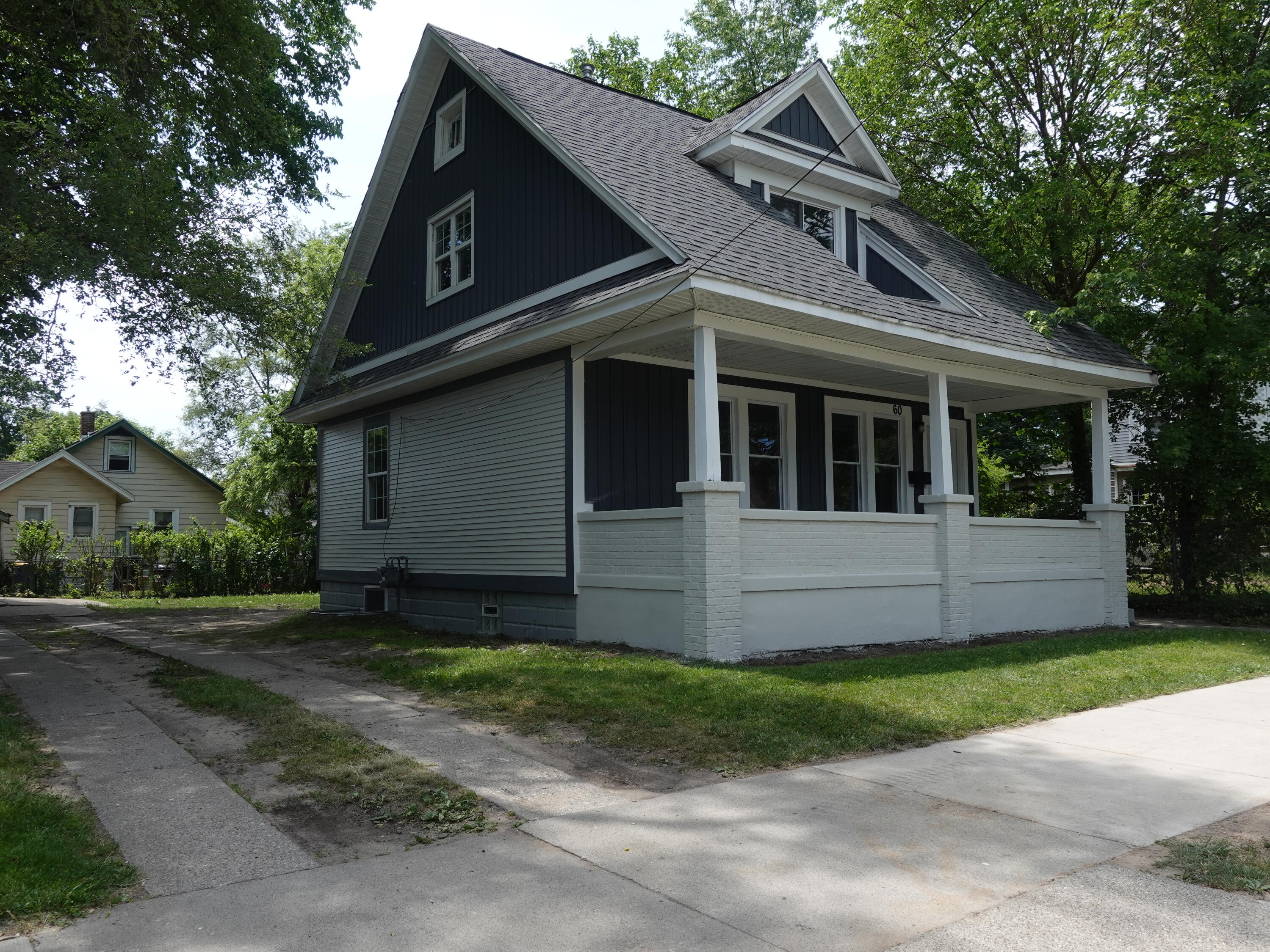 60 Baylis Street SW Grand Rapids MI 49507