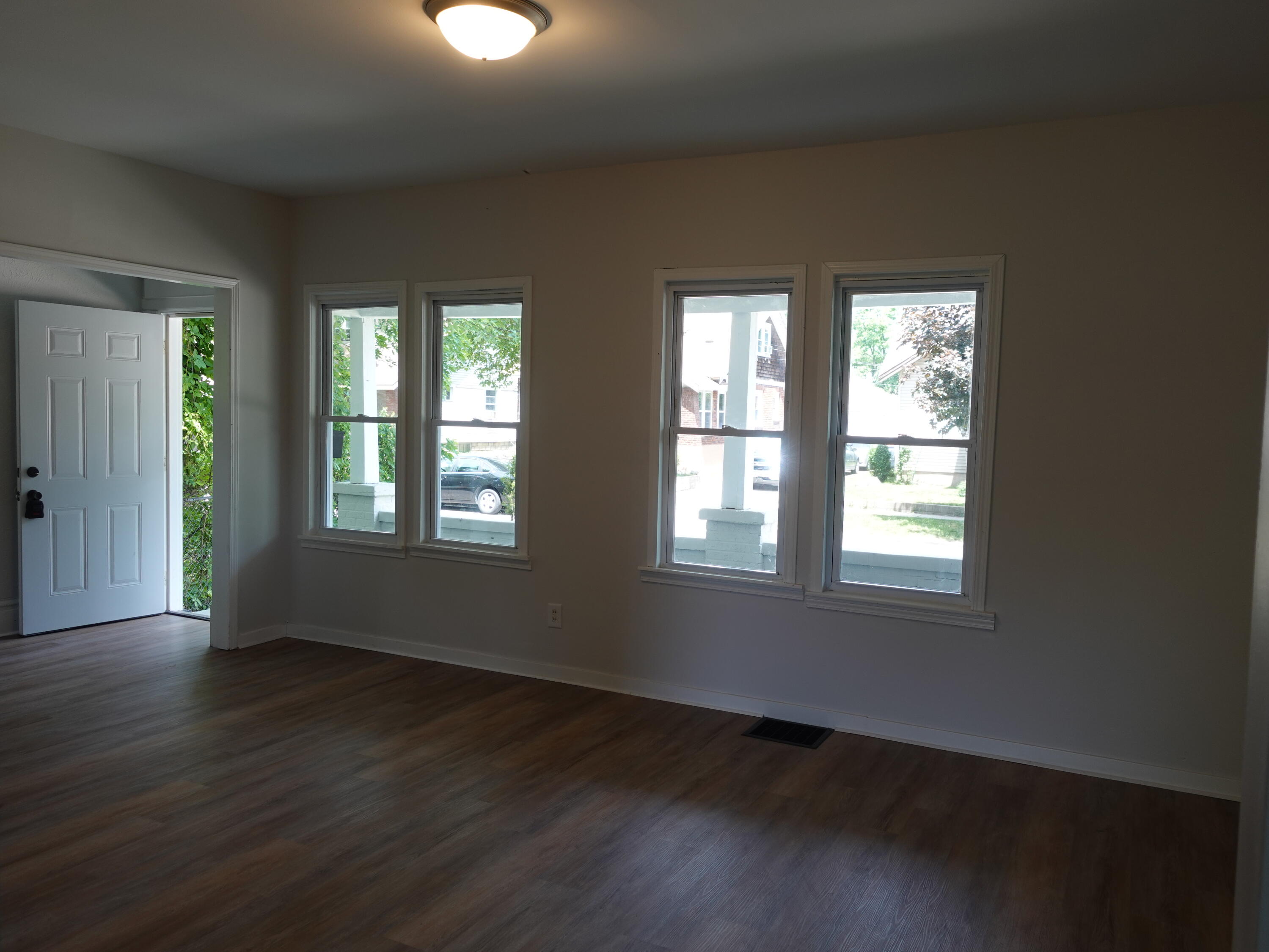 60 Baylis Street SW Grand Rapids MI 49507