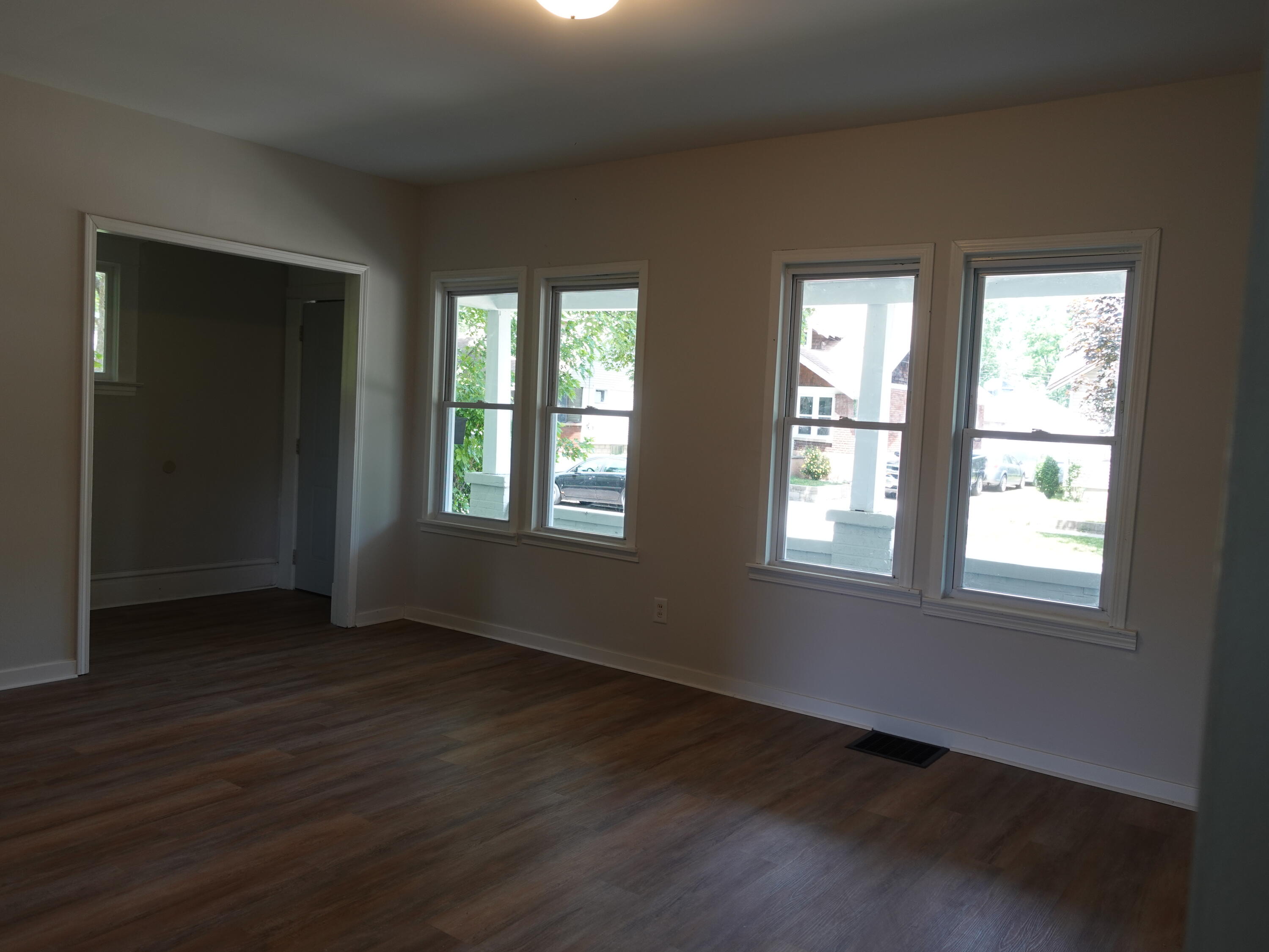 60 Baylis Street SW Grand Rapids MI 49507