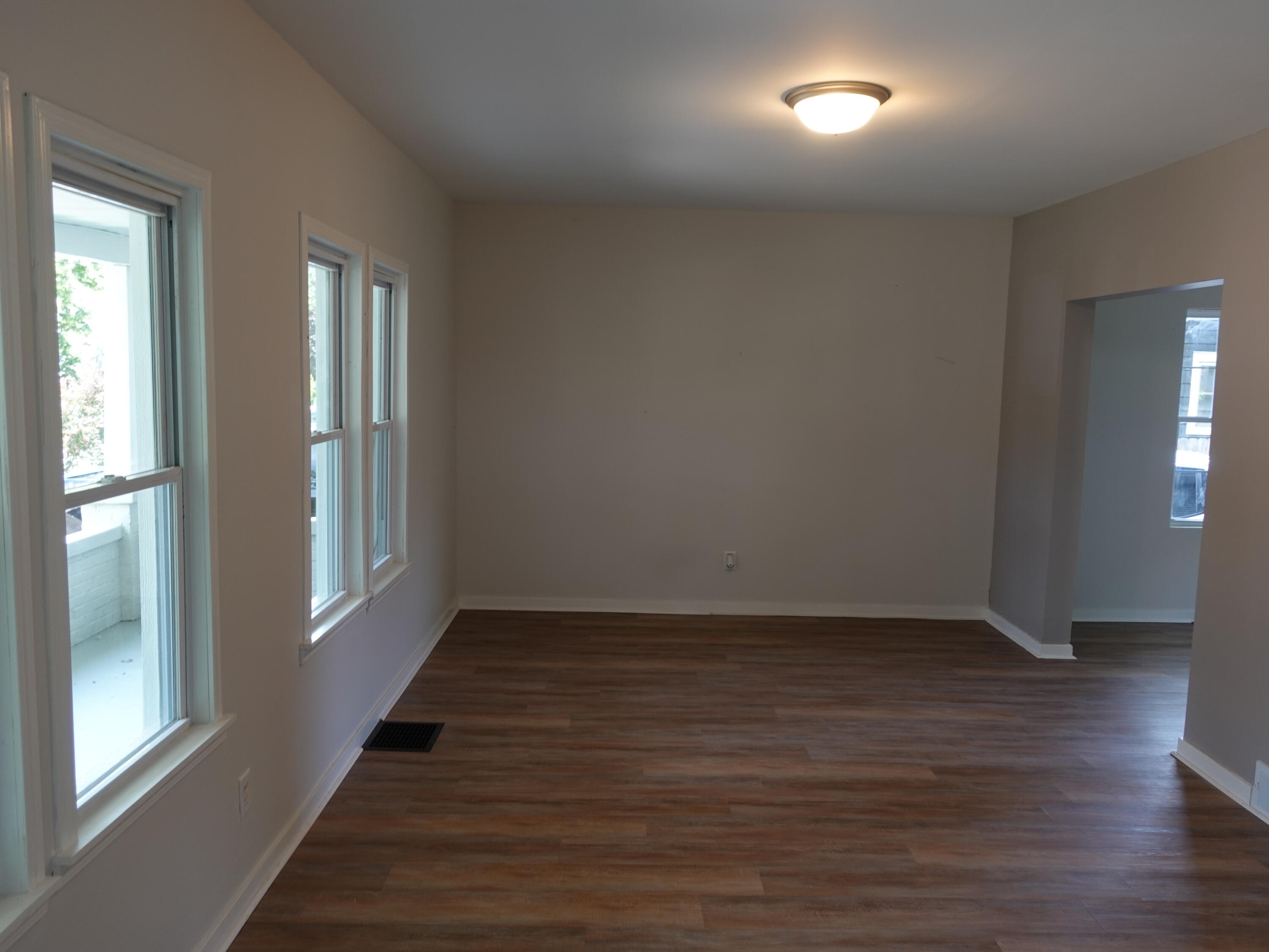 60 Baylis Street SW Grand Rapids MI 49507