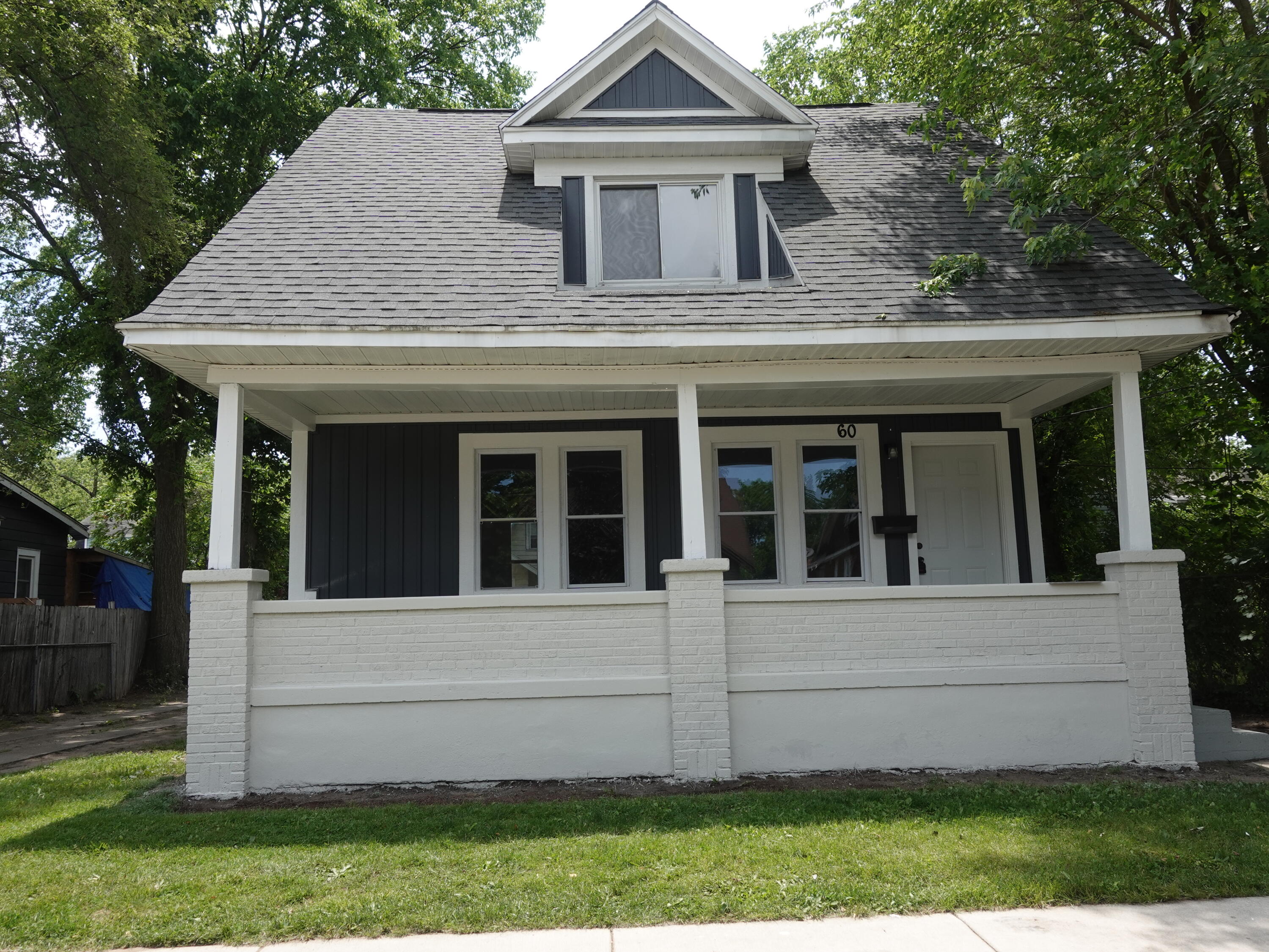 60 Baylis Street SW Grand Rapids MI 49507