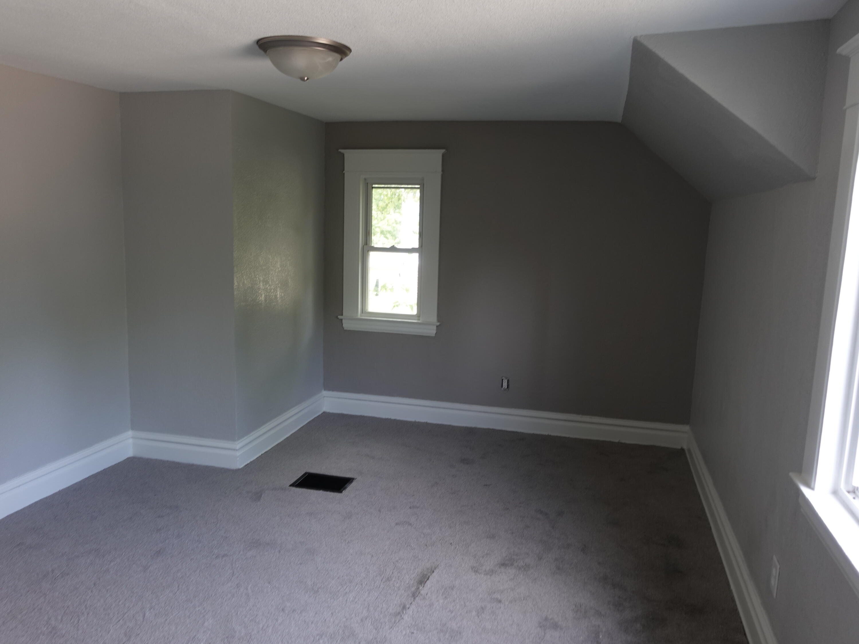 60 Baylis Street SW Grand Rapids MI 49507