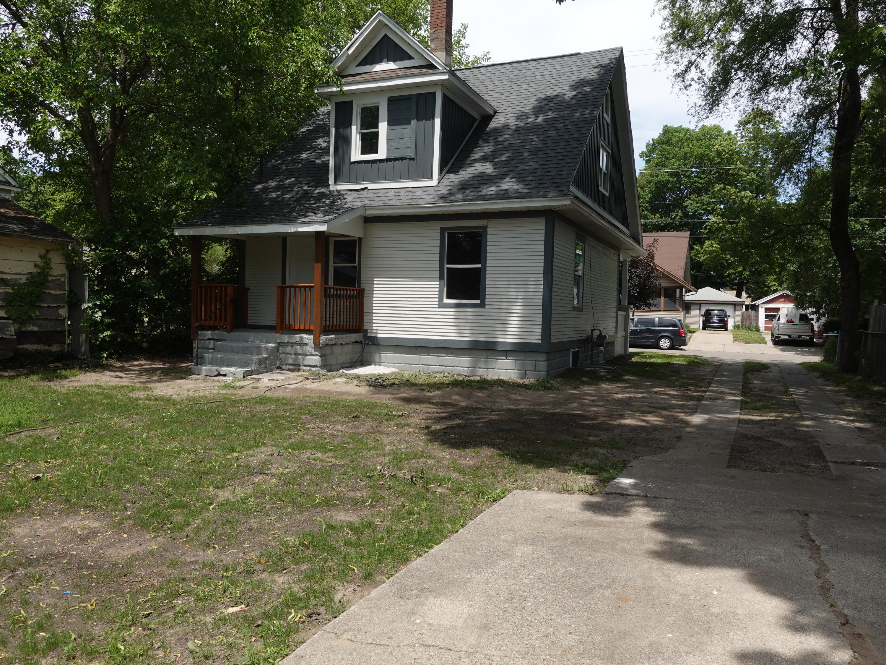 60 Baylis Street SW Grand Rapids MI 49507