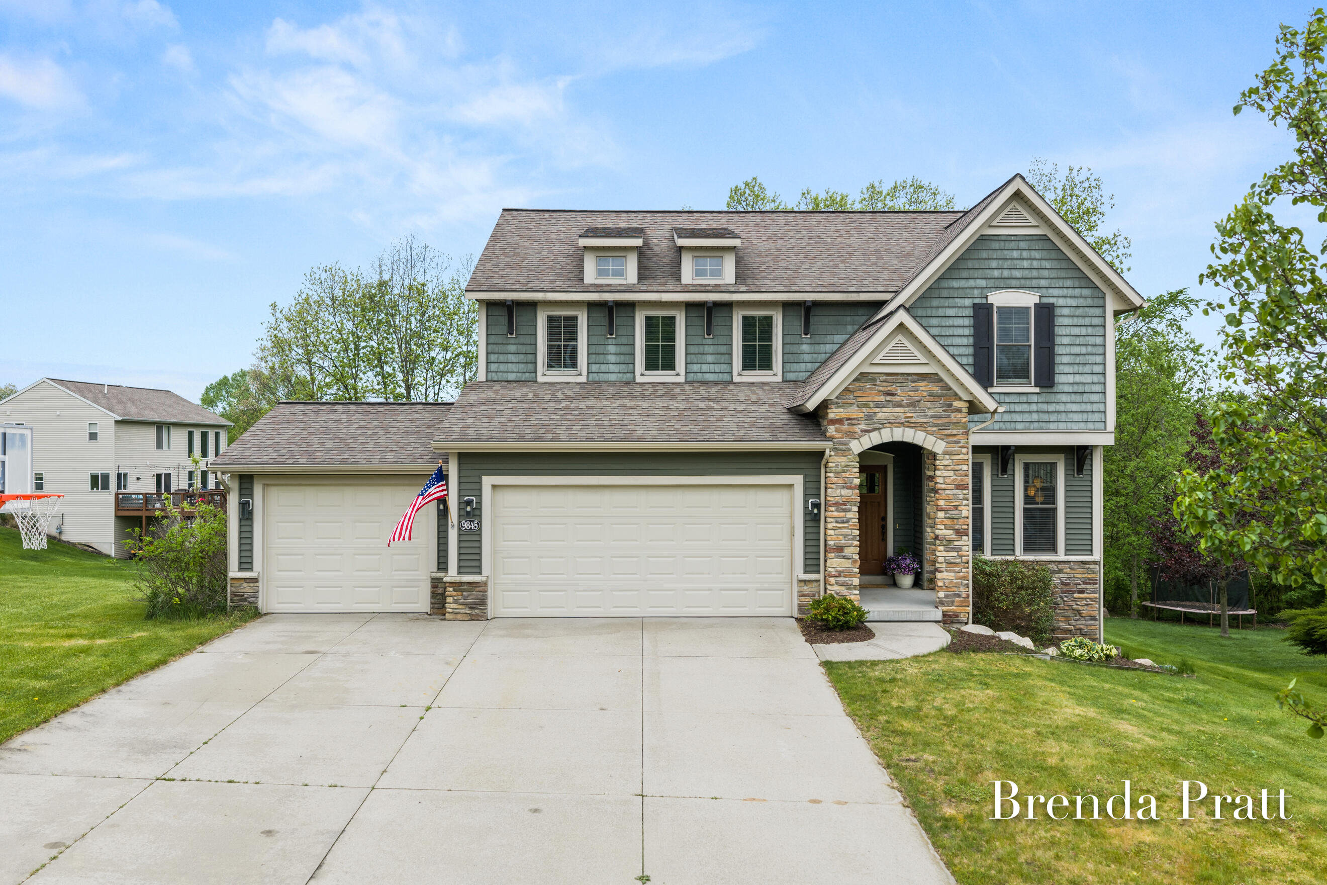9845 Sunset Ridge Drive NE Rockford MI 49341