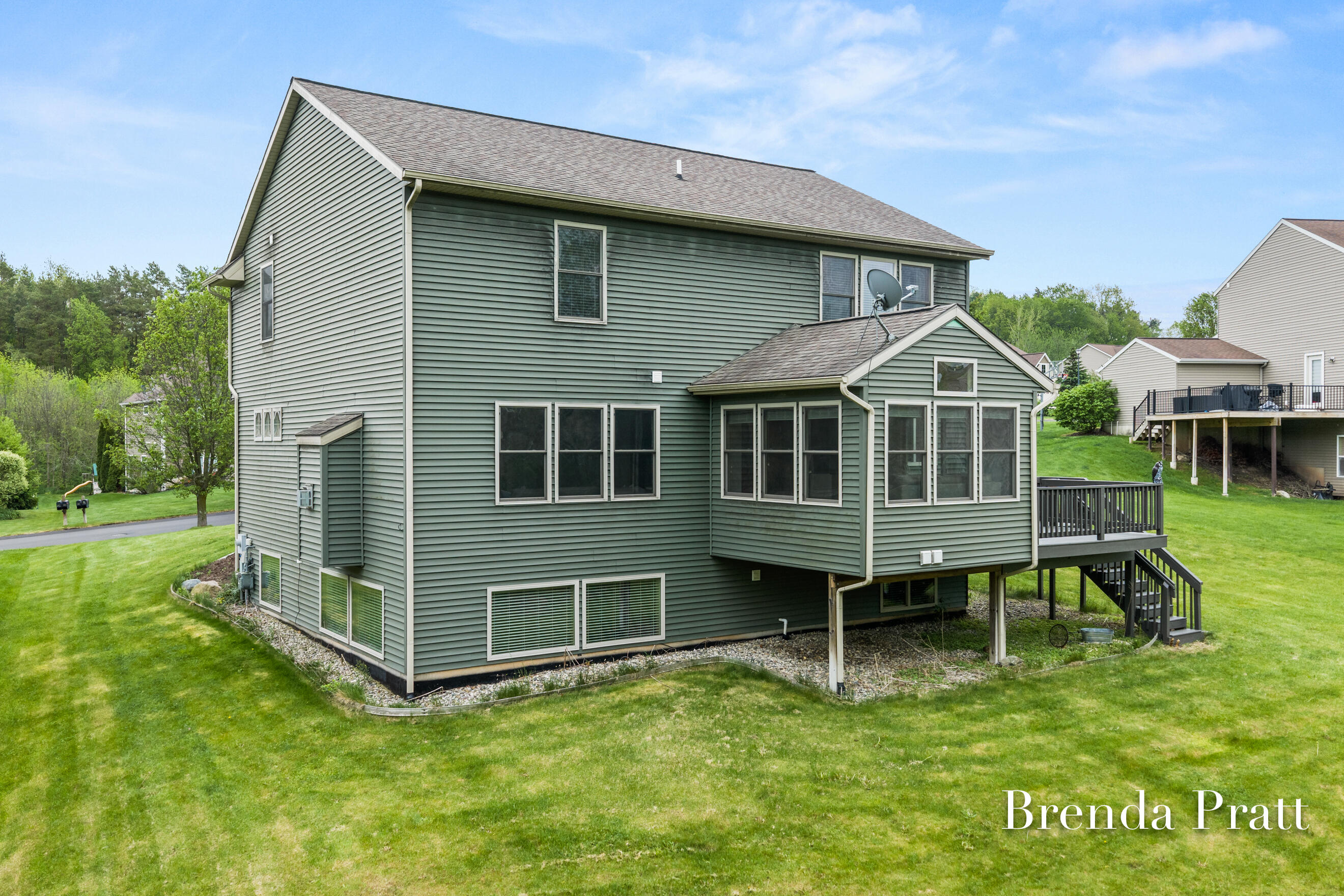 9845 Sunset Ridge Drive NE Rockford MI 49341