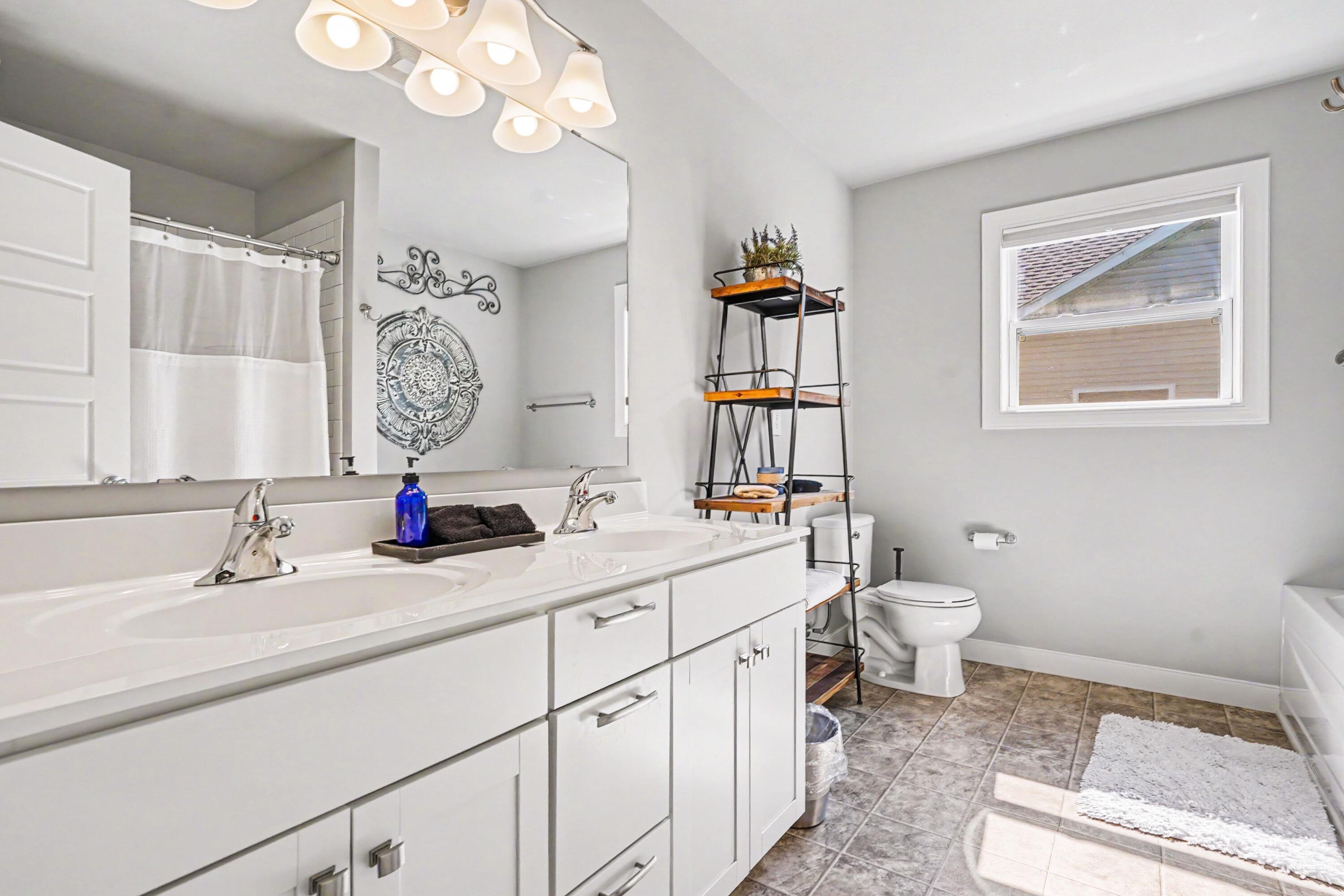 1930 Chippewa Drive Holland MI 49424
