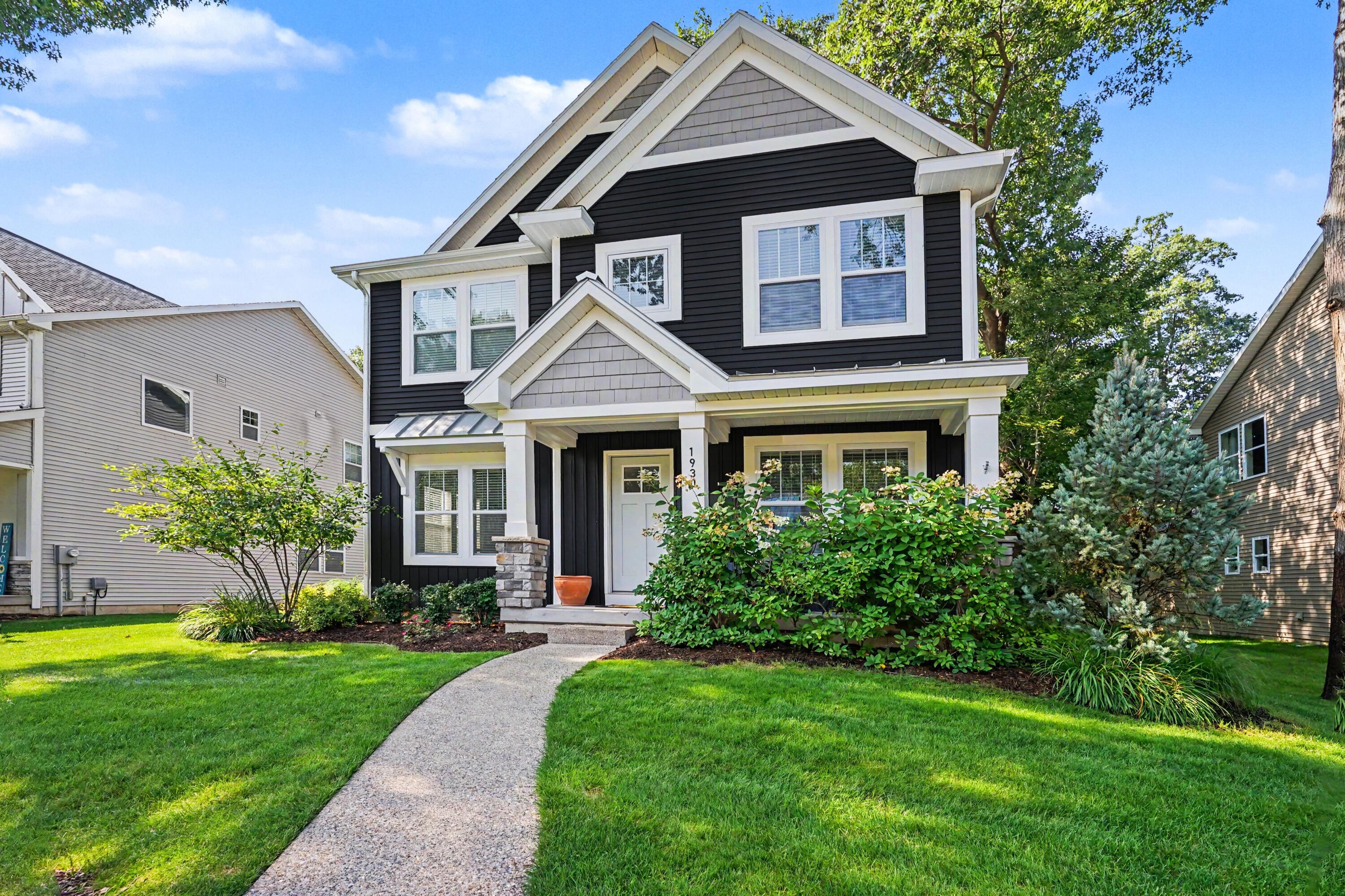 1930 Chippewa Drive Holland MI 49424
