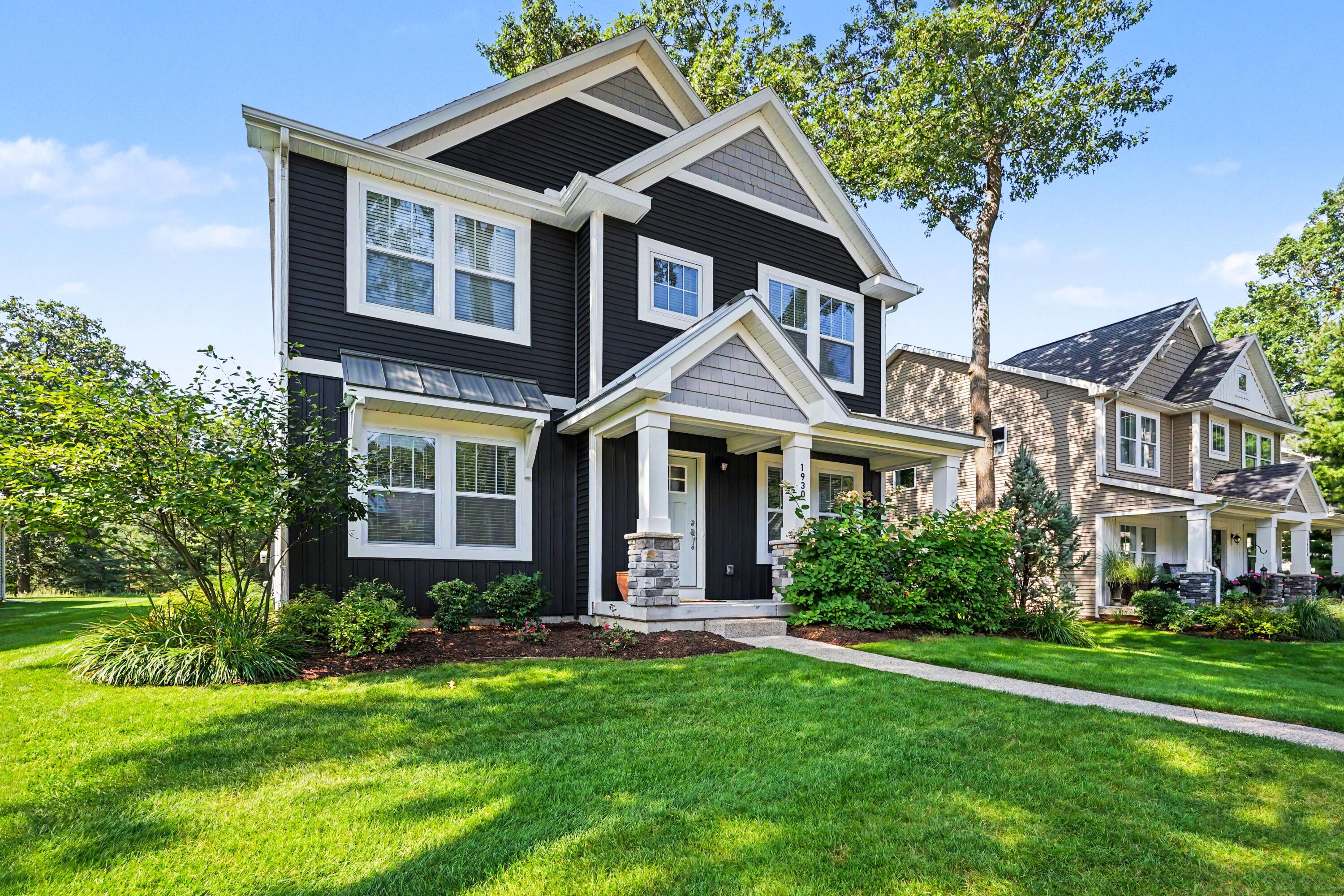 1930 Chippewa Drive Holland MI 49424