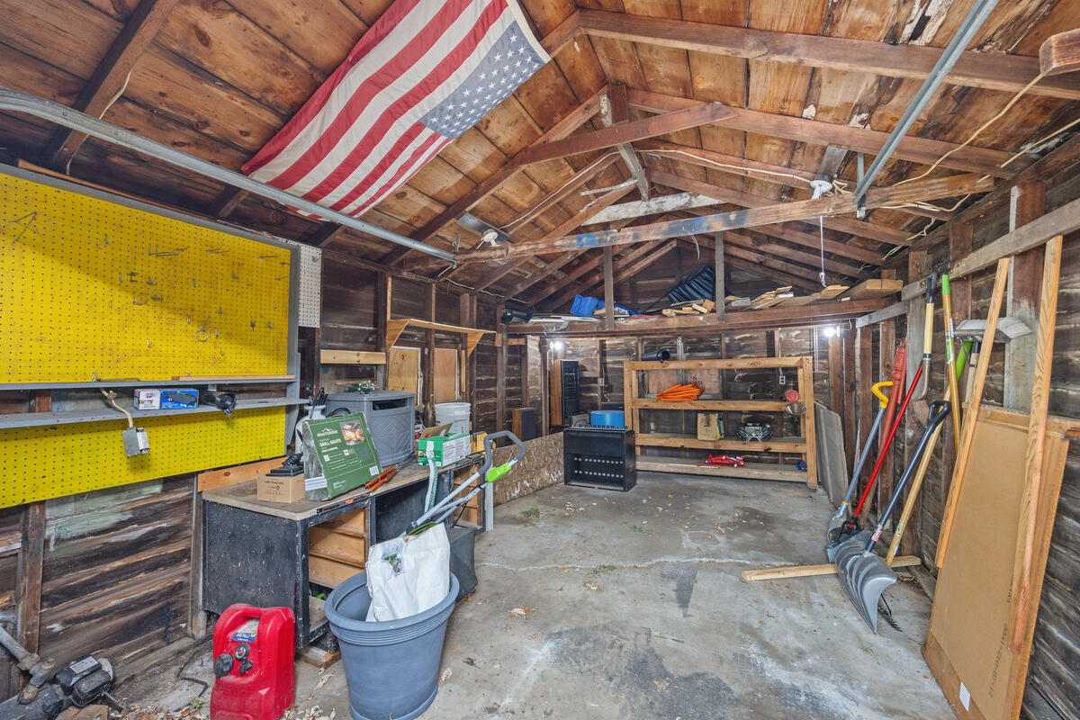 1628 Pennoyer Avenue Grand Haven MI 49417