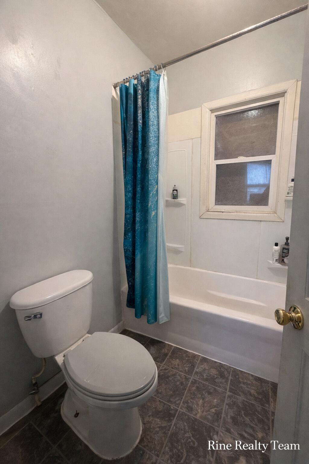 2337 6th Street Muskegon MI 49444