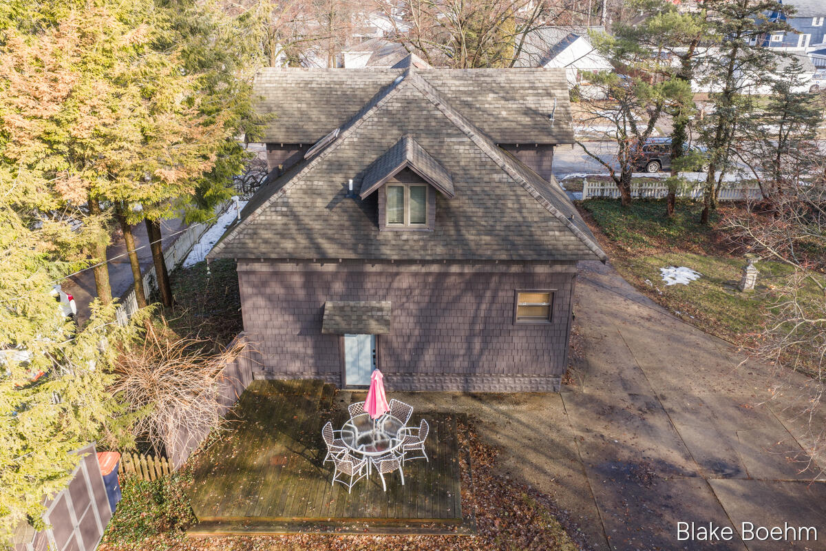 202 E 26th Street Holland MI 49423