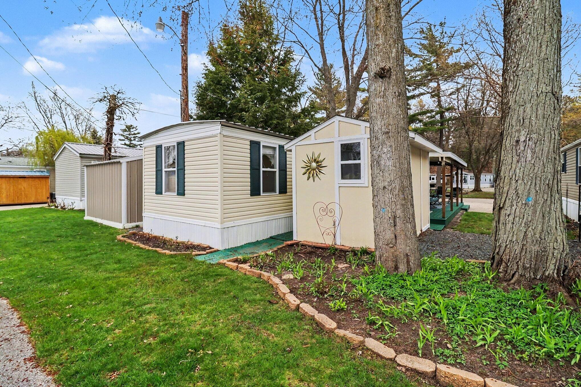 2759 Basin Street Ludington MI 49431