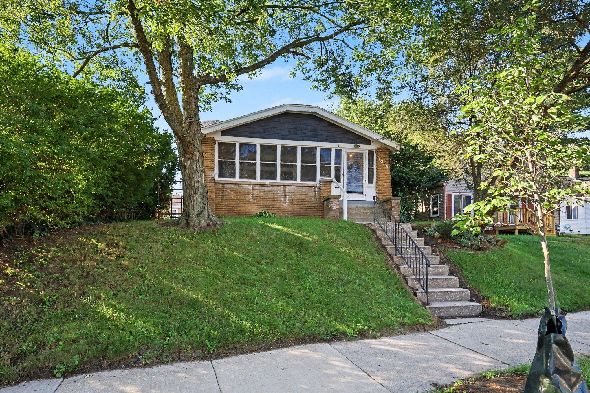 1036 Dickinson Street SE Grand Rapids MI 49507