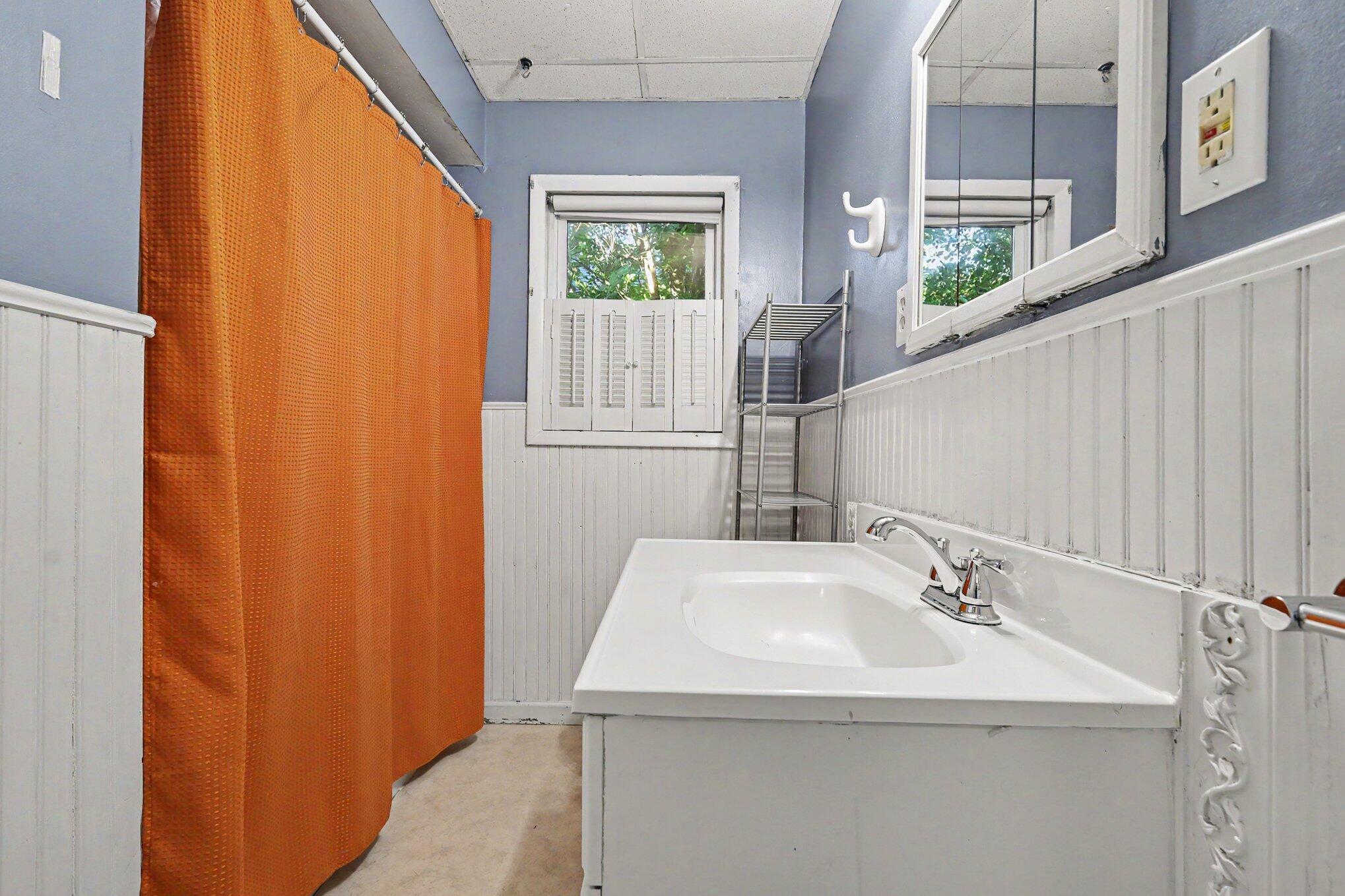 1036 Dickinson Street SE Grand Rapids MI 49507