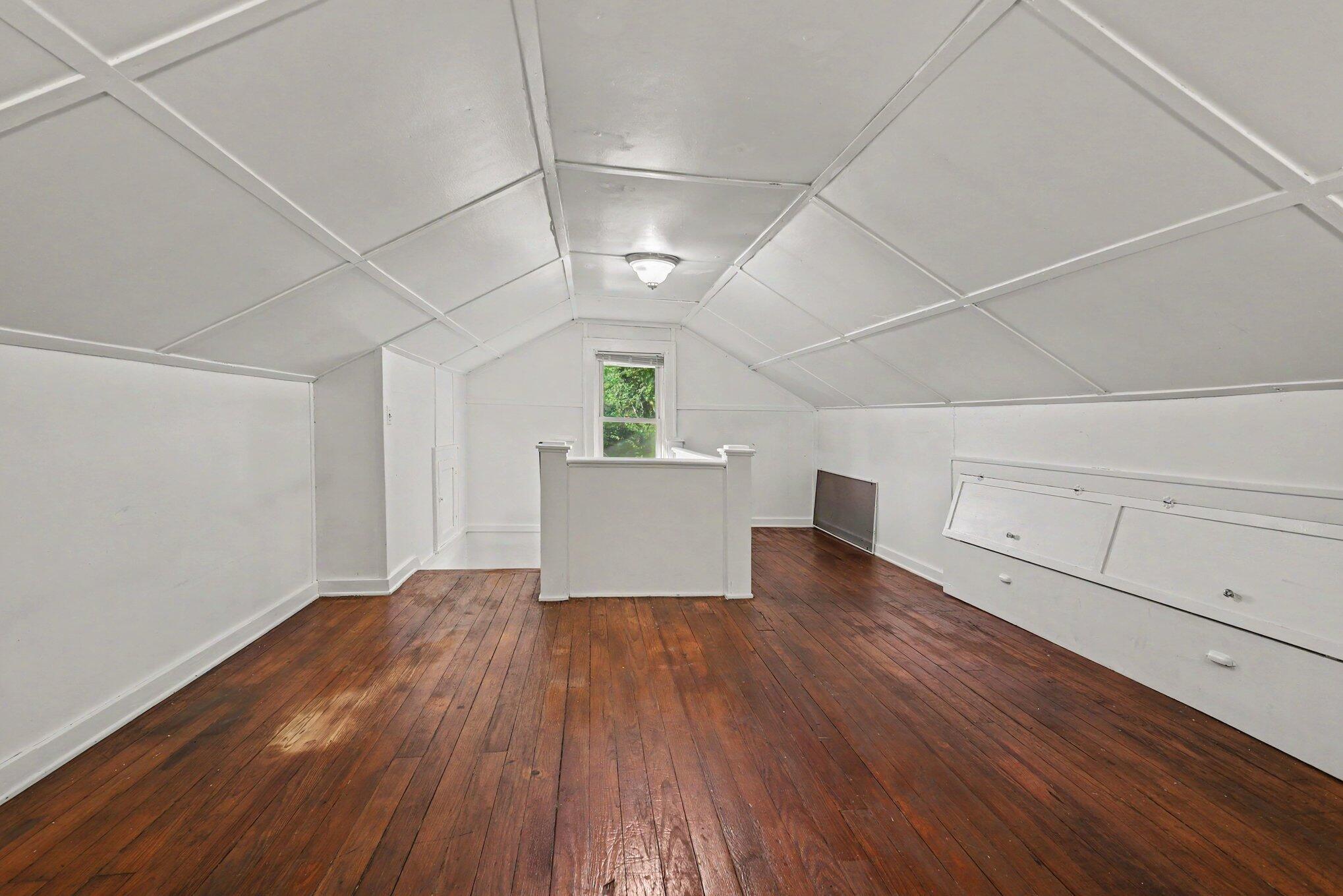 1036 Dickinson Street SE Grand Rapids MI 49507