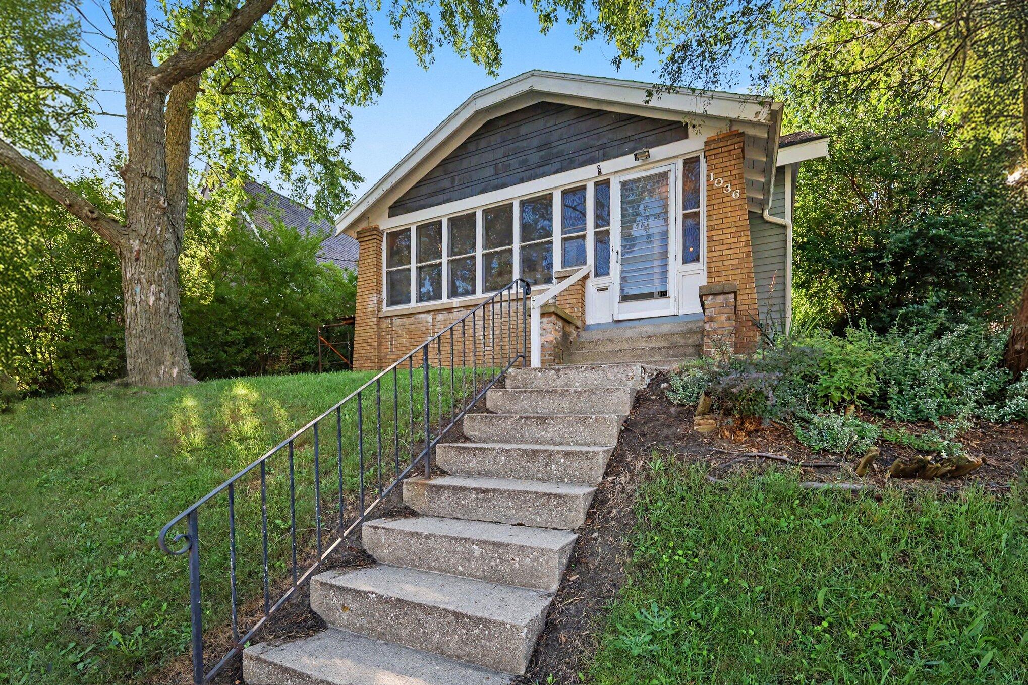 1036 Dickinson Street SE Grand Rapids MI 49507