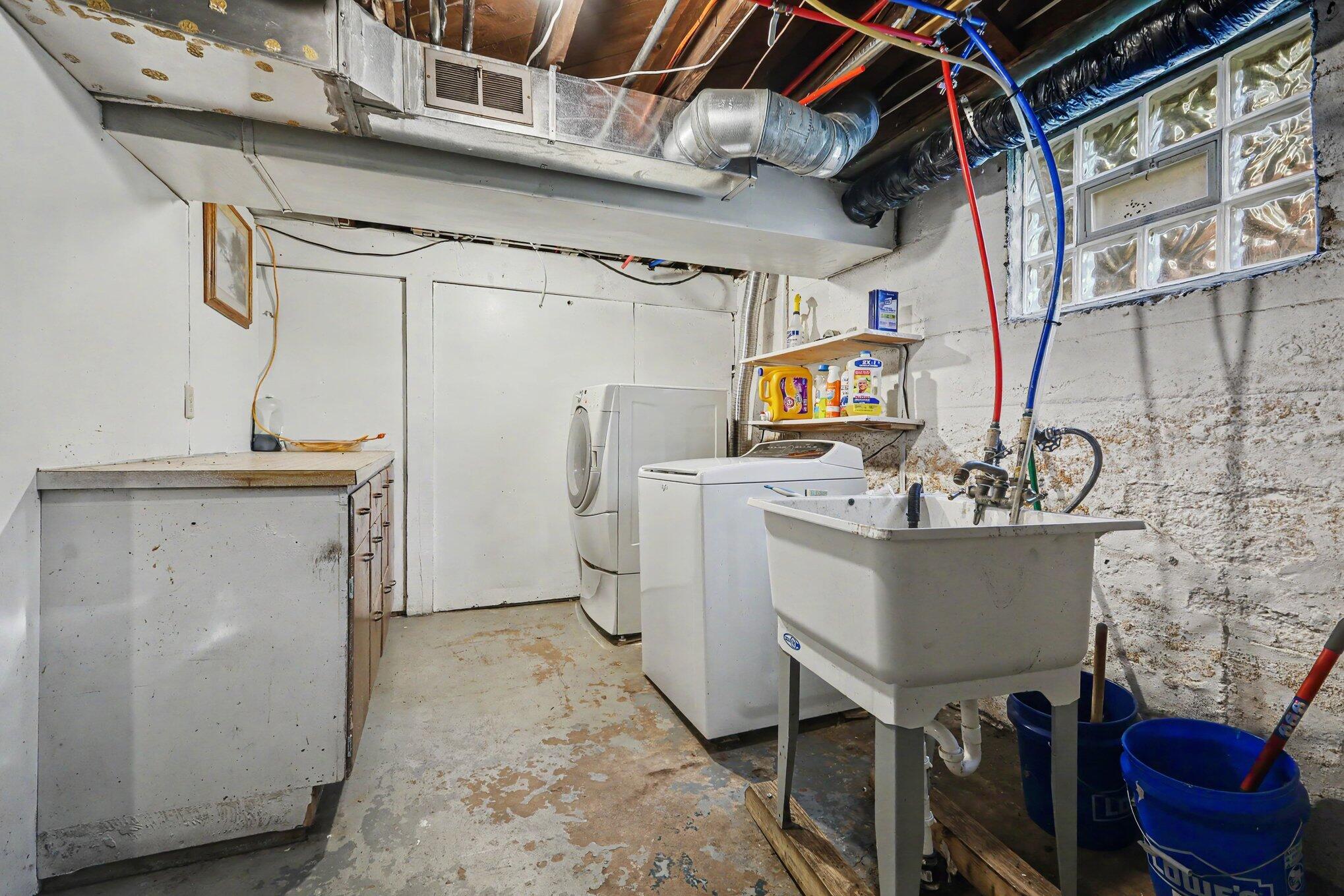 1036 Dickinson Street SE Grand Rapids MI 49507