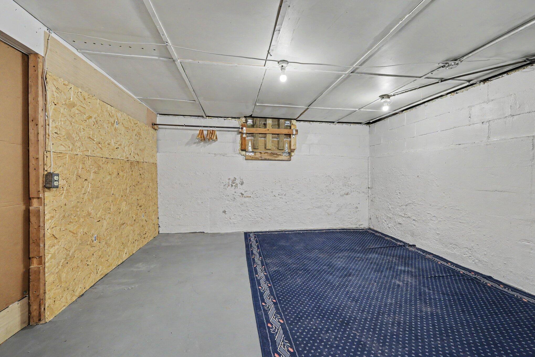 1036 Dickinson Street SE Grand Rapids MI 49507