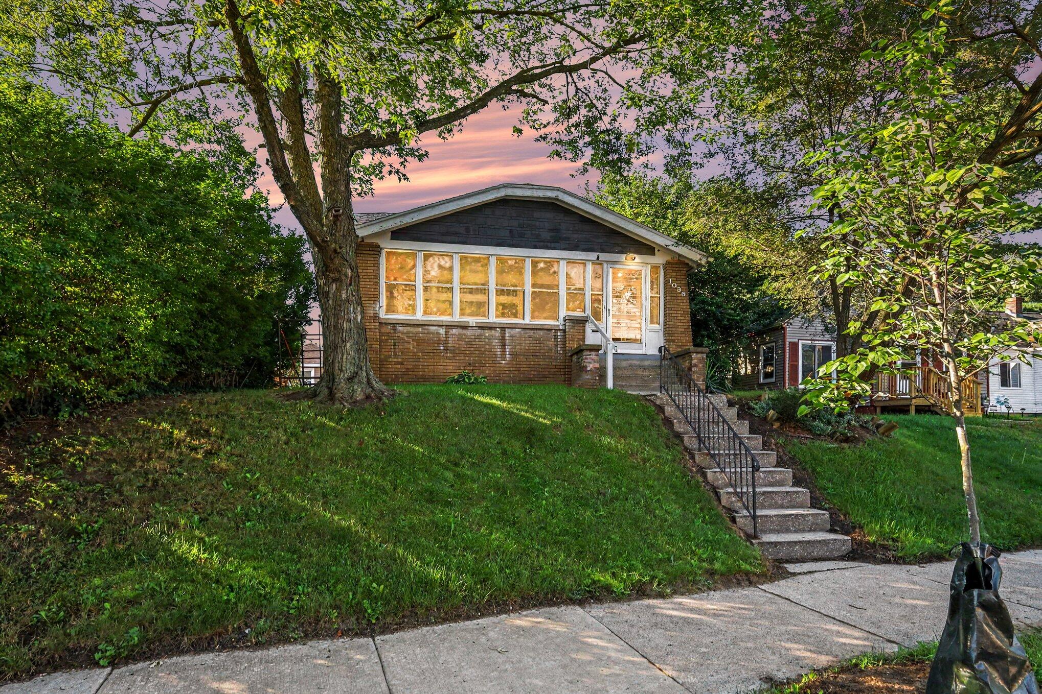 1036 Dickinson Street SE Grand Rapids MI 49507