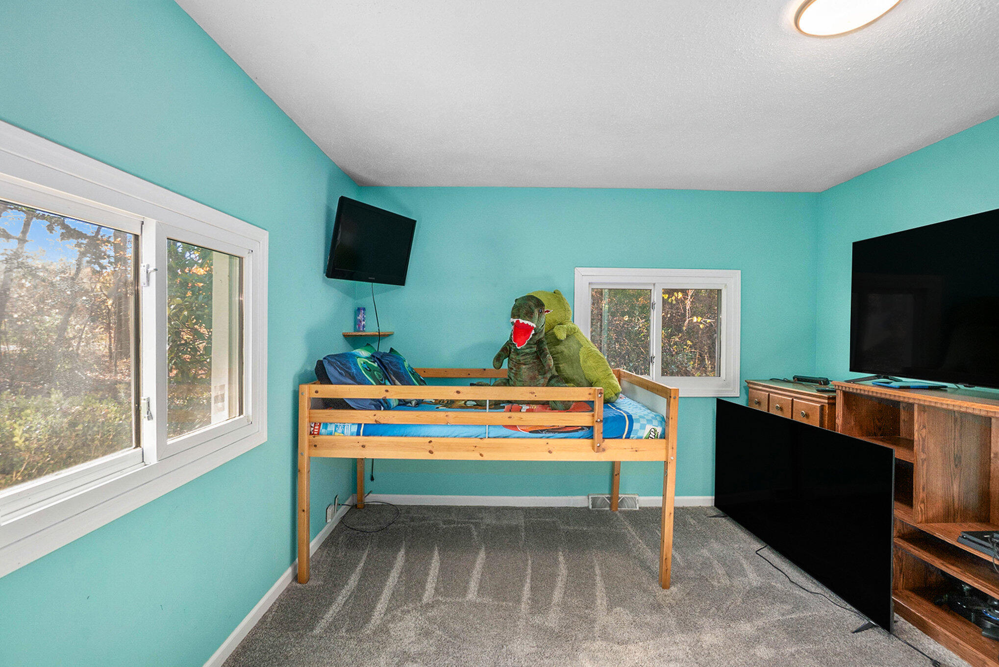 5475 14 Mile Court NE Rockford MI 49341