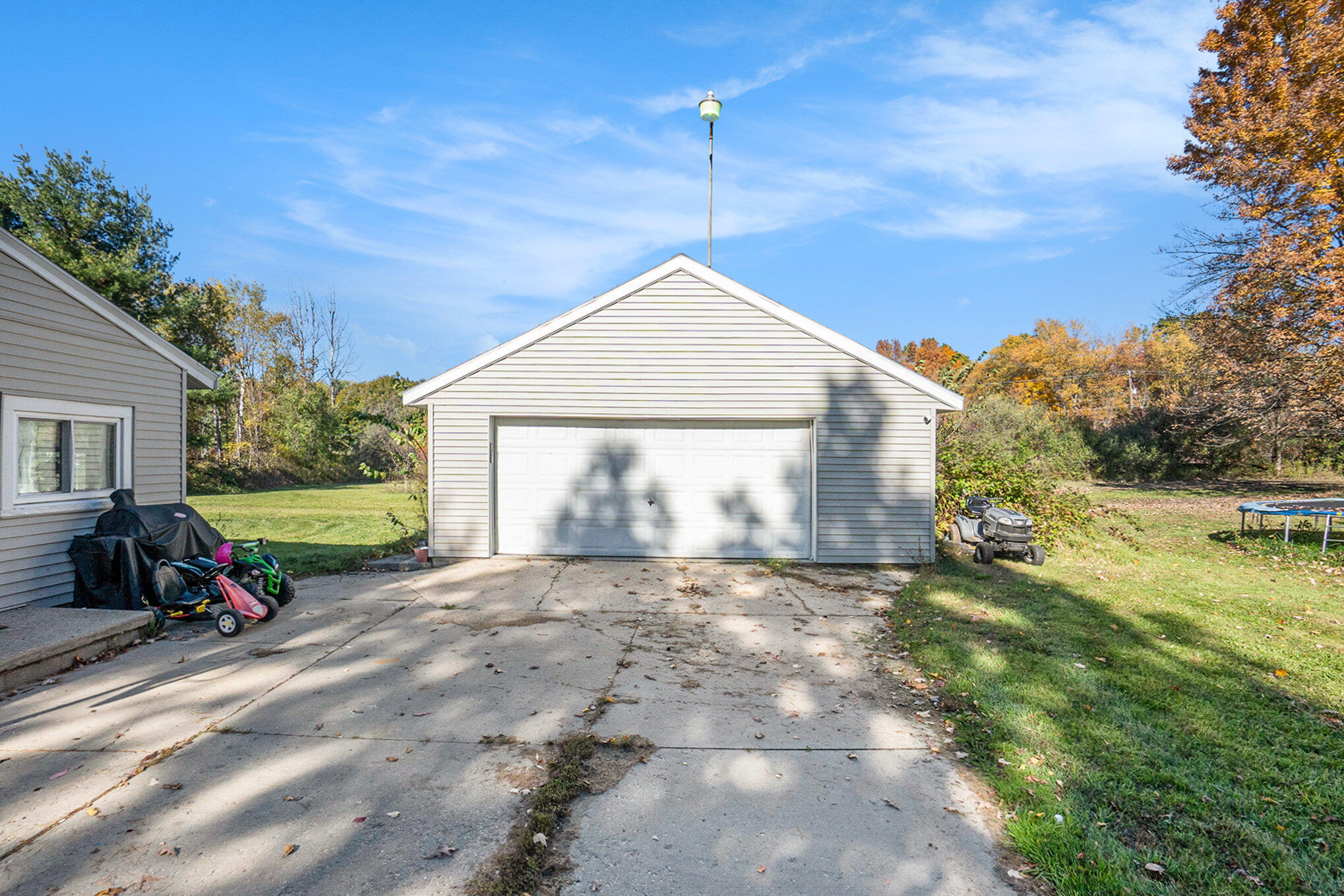 5475 14 Mile Court NE Rockford MI 49341