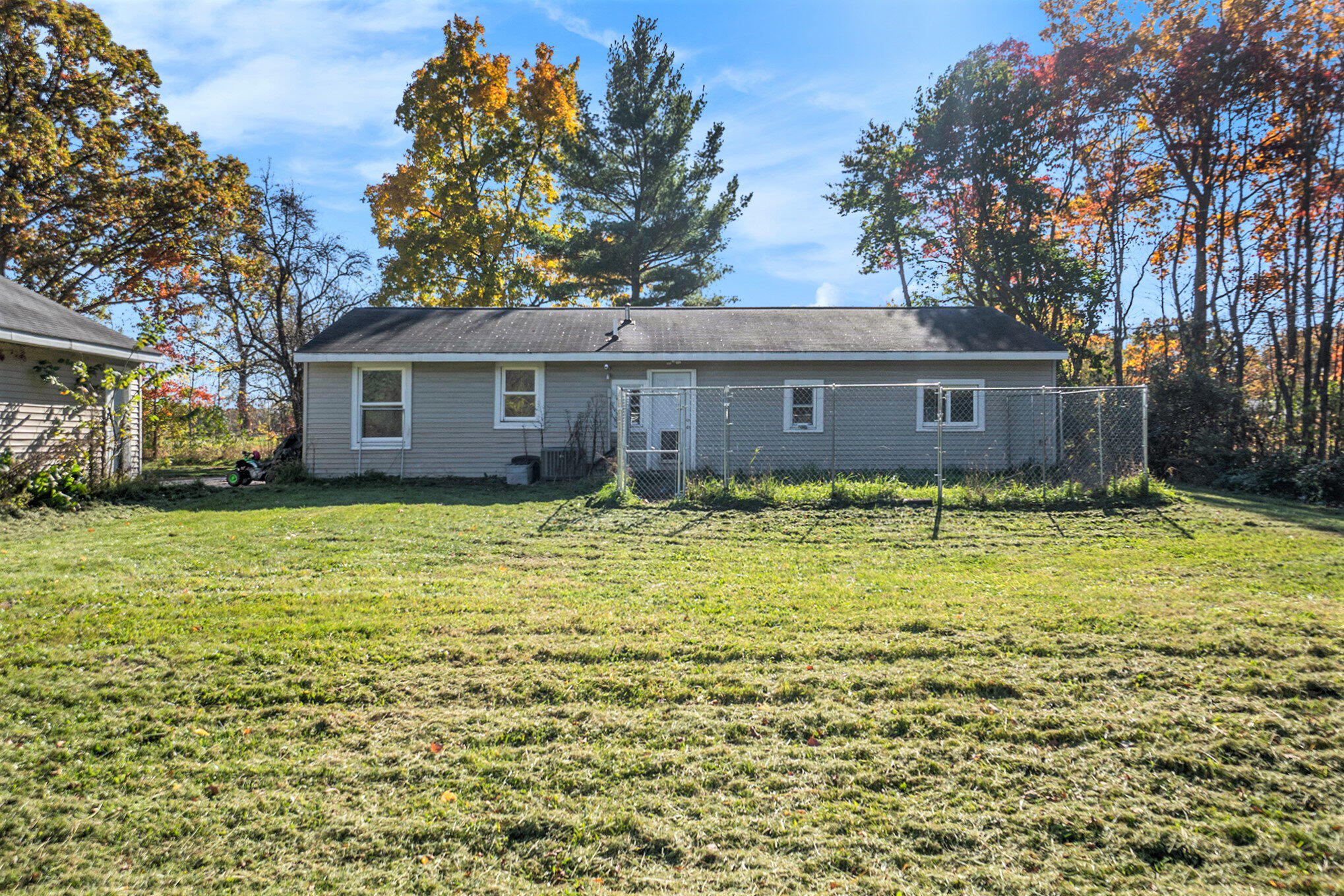 5475 14 Mile Court NE Rockford MI 49341