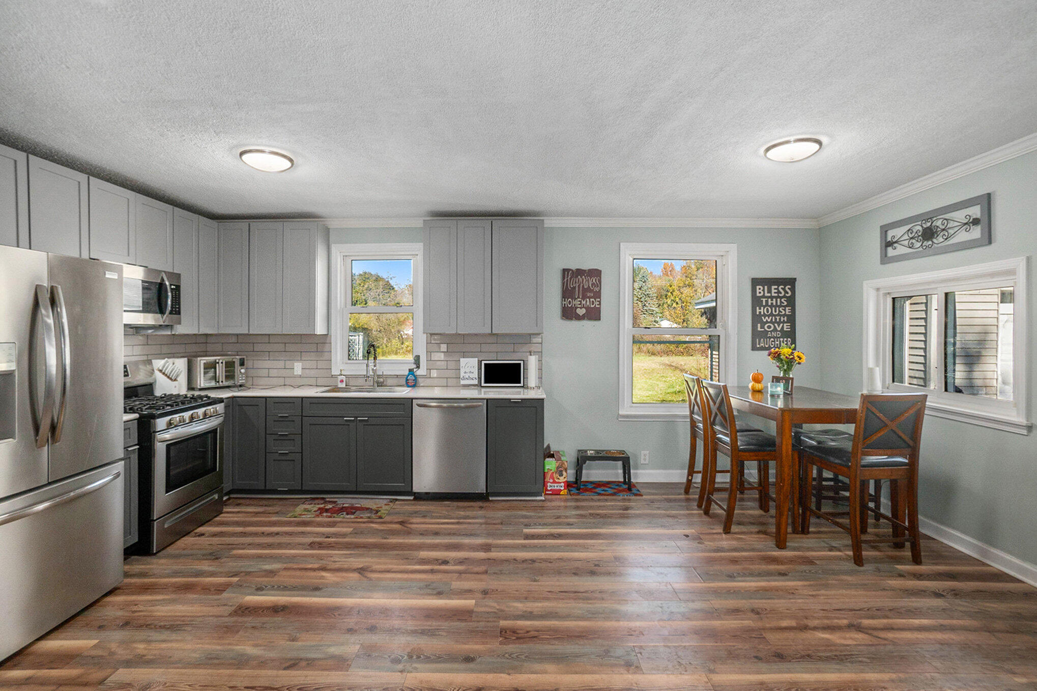 5475 14 Mile Court NE Rockford MI 49341