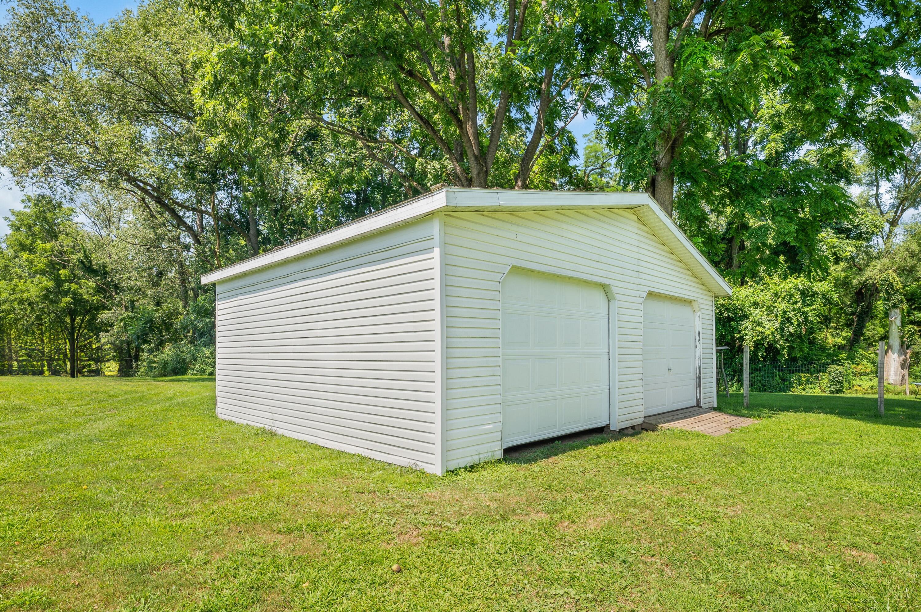 2920 N 5th Street Niles MI 49120