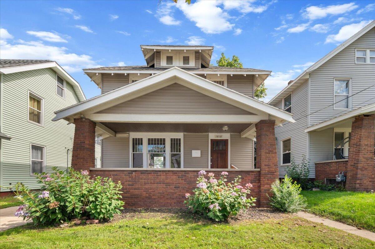 1818 Francis Avenue SE Grand Rapids MI 49507