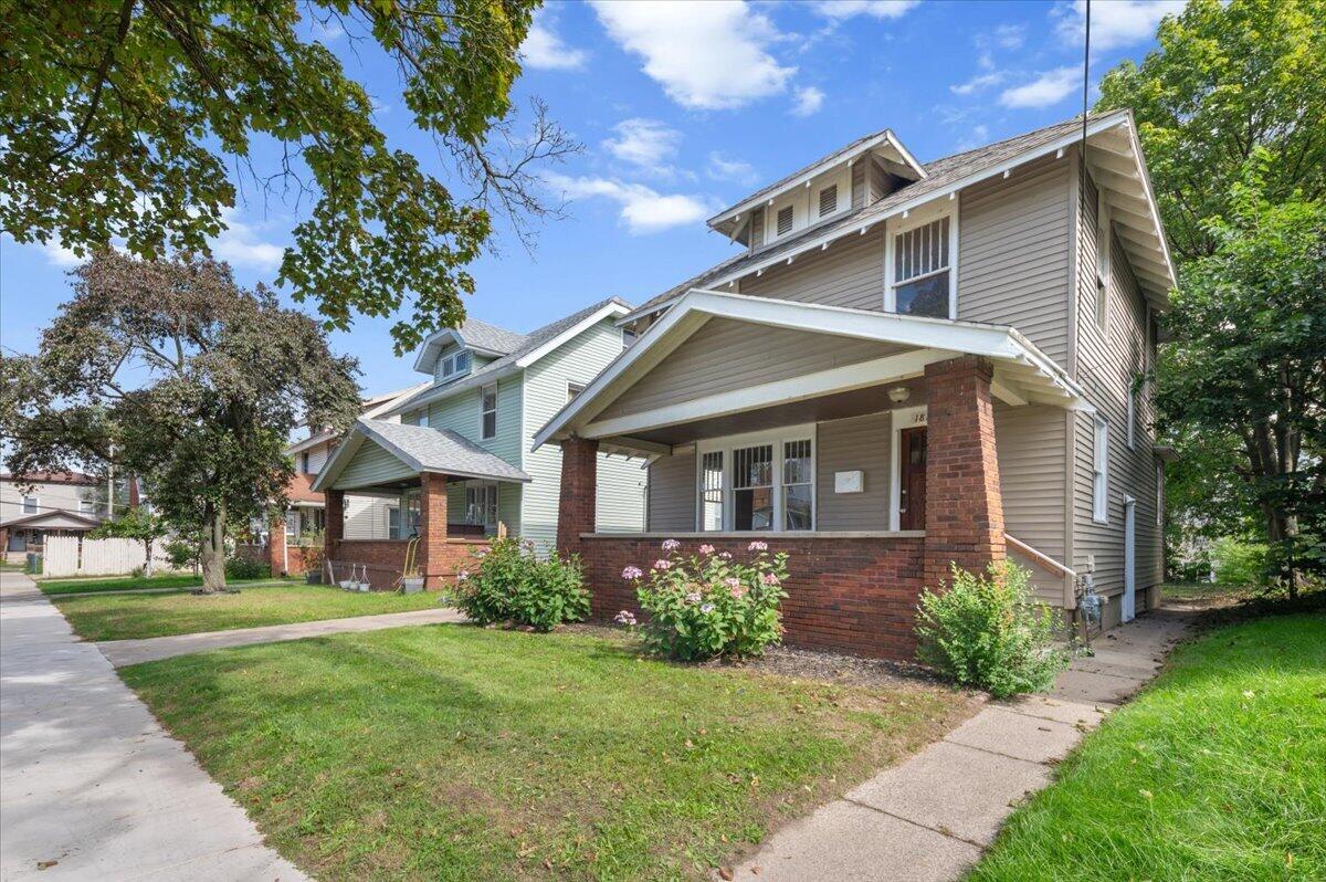 1818 Francis Avenue SE Grand Rapids MI 49507