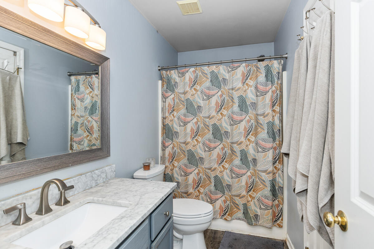 138 Rollingwood Drive Rockford MI 49341