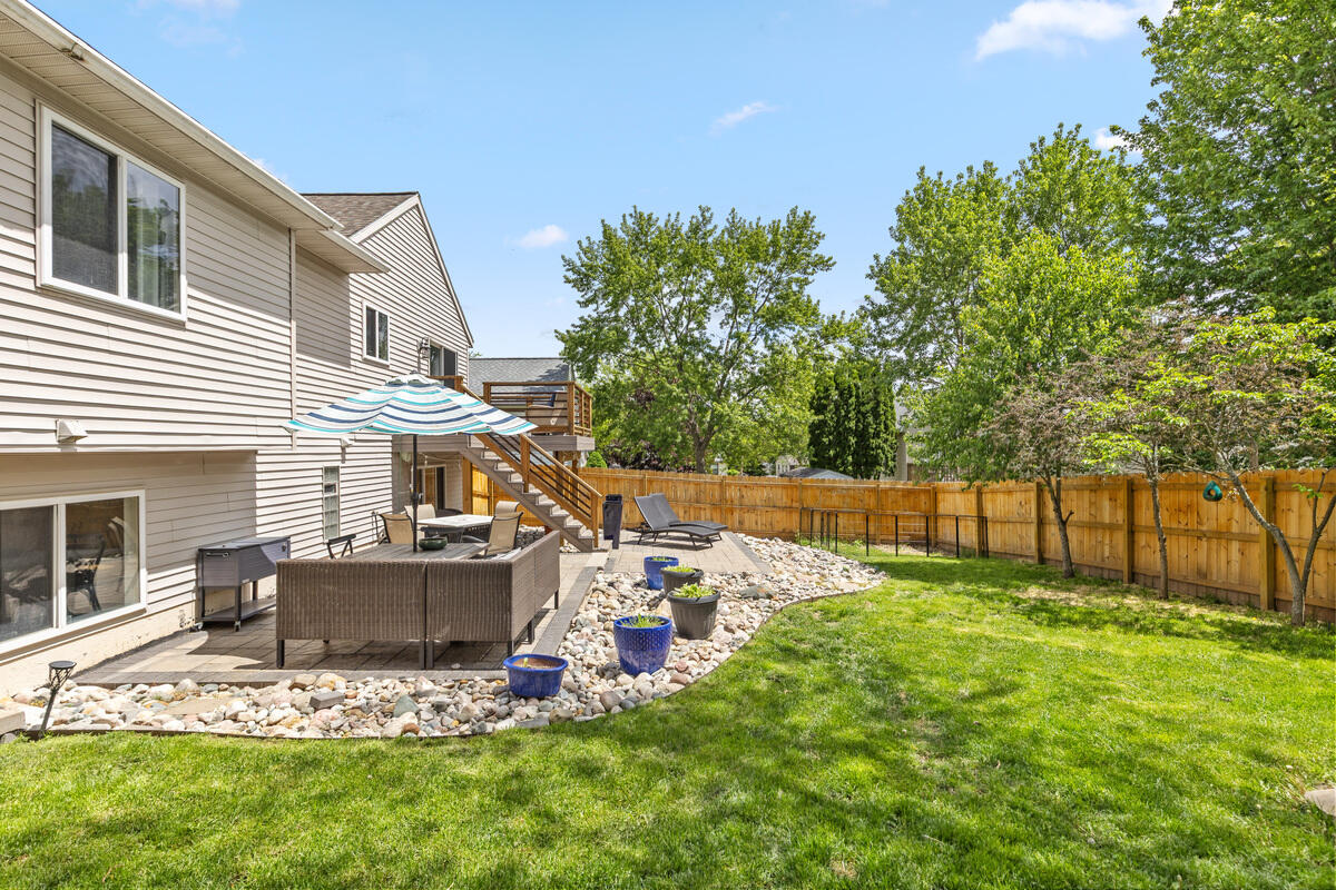 138 Rollingwood Drive Rockford MI 49341