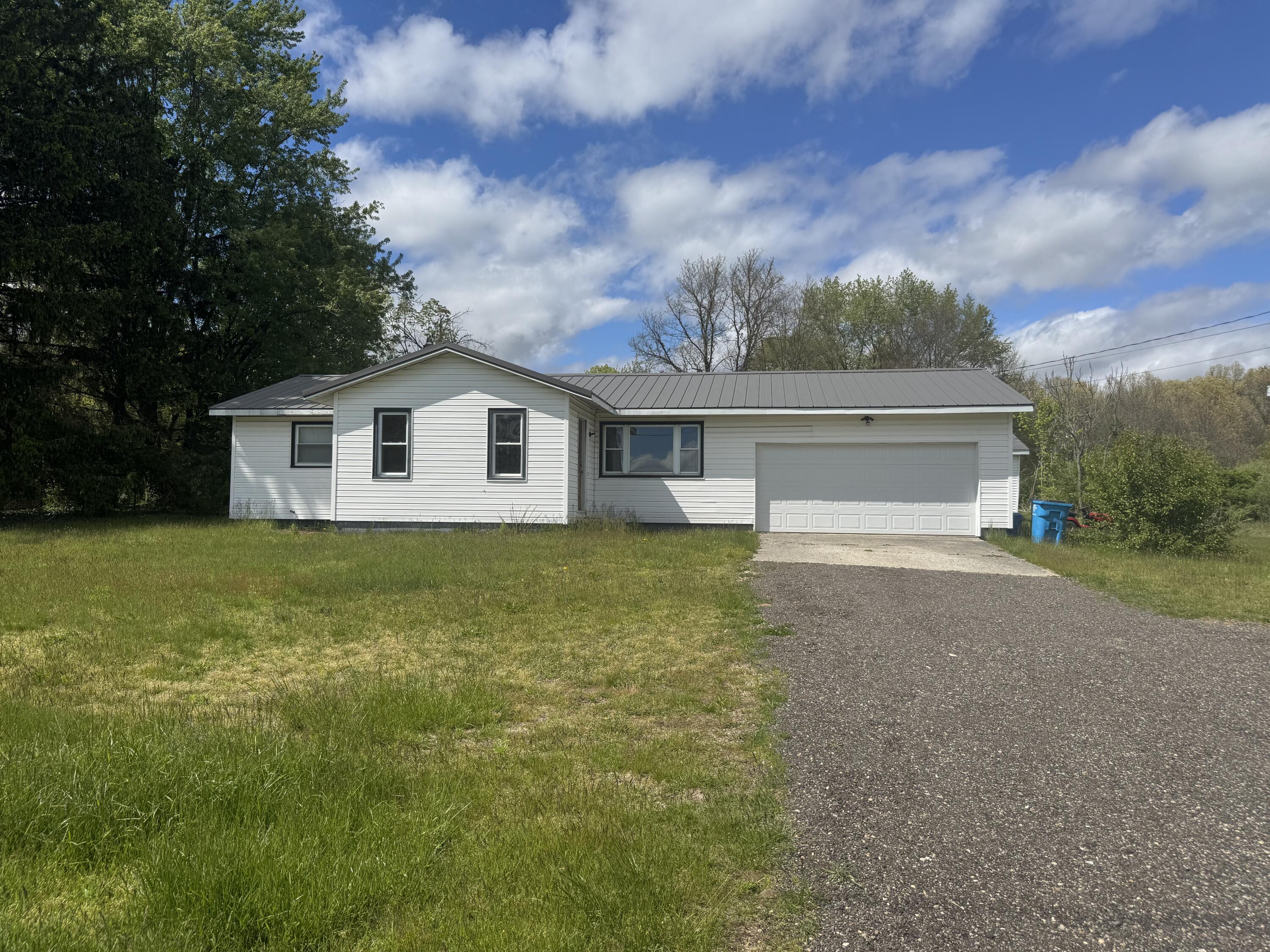 30396 Peavine Street Dowagiac MI 49047