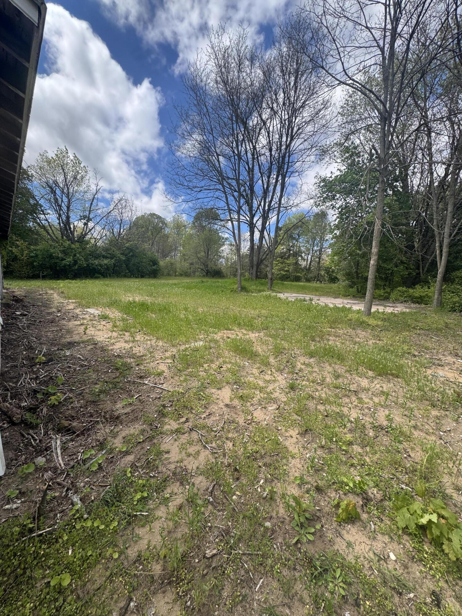 30396 Peavine Street Dowagiac MI 49047