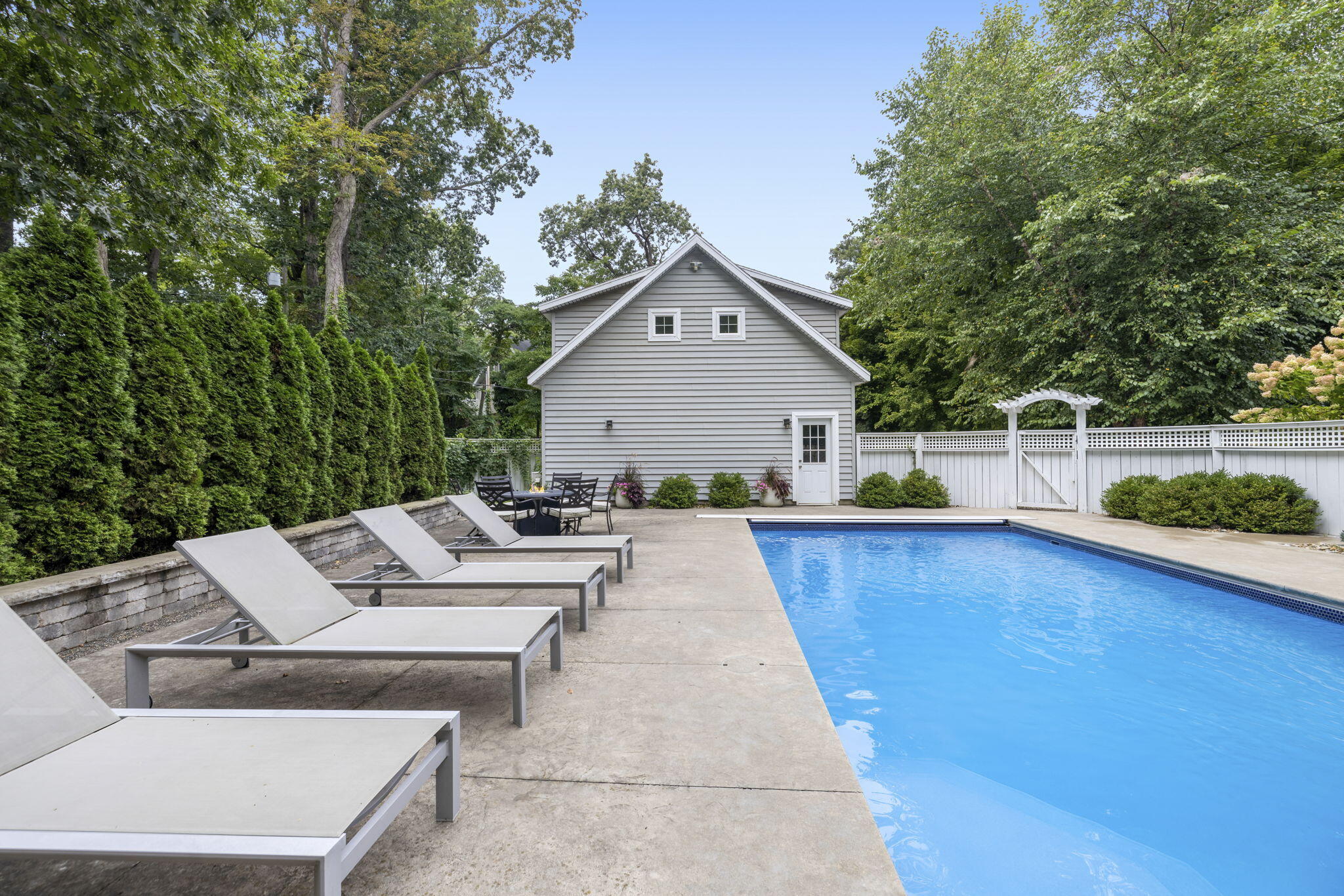 49200 Golfview Avenue New Buffalo MI 49117