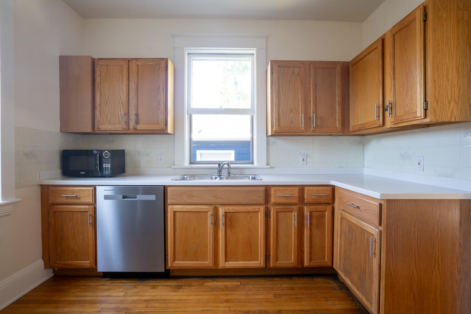 87 Monroe Avenue Muskegon MI 49440