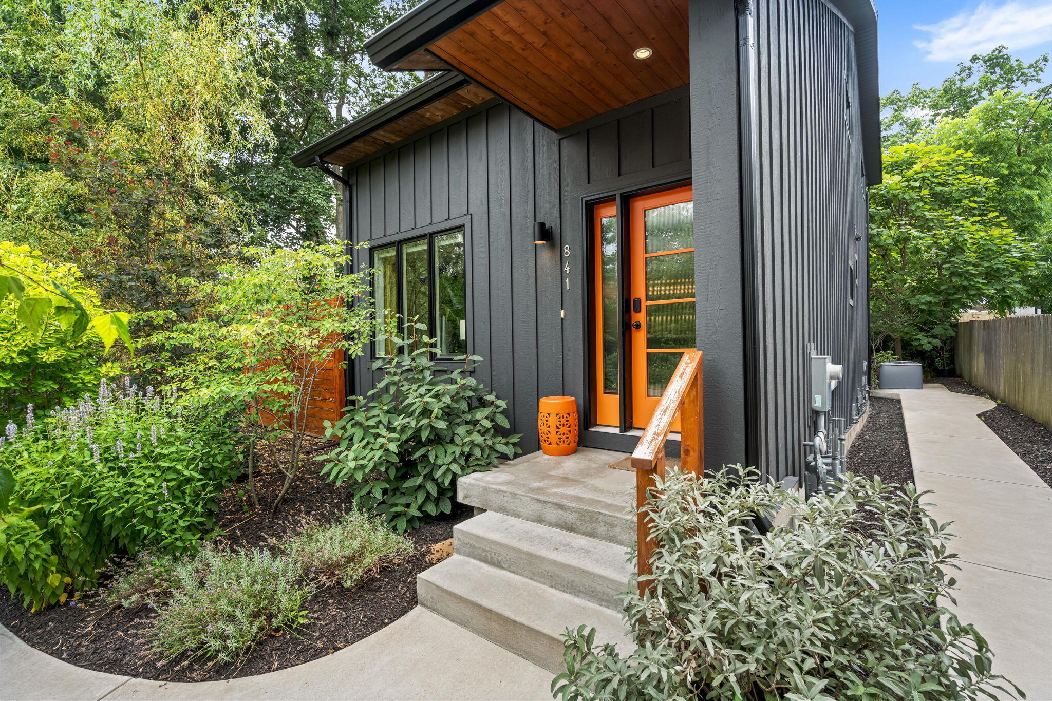 841 Holland Street Saugatuck MI 49453