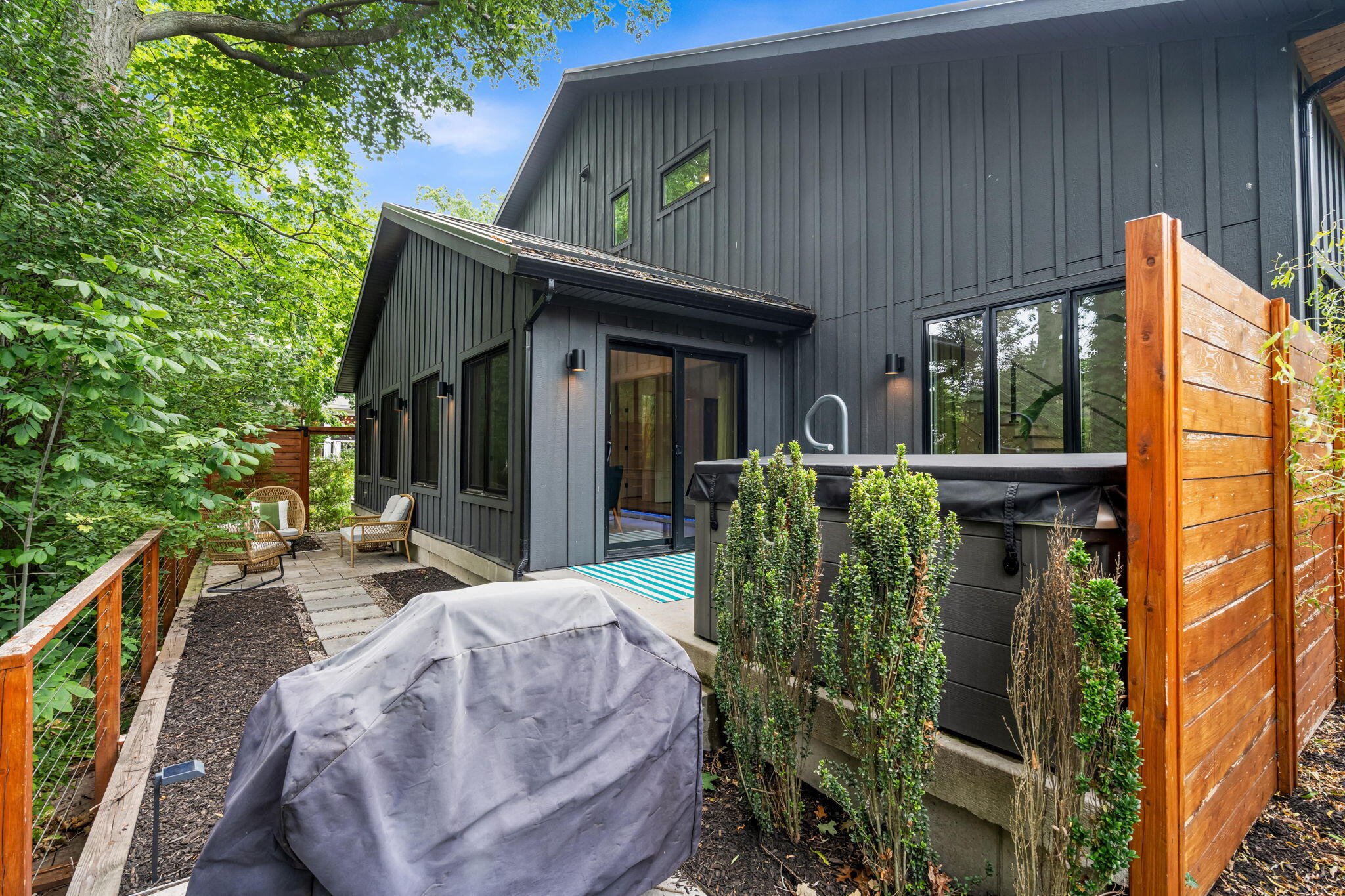 841 Holland Street Saugatuck MI 49453