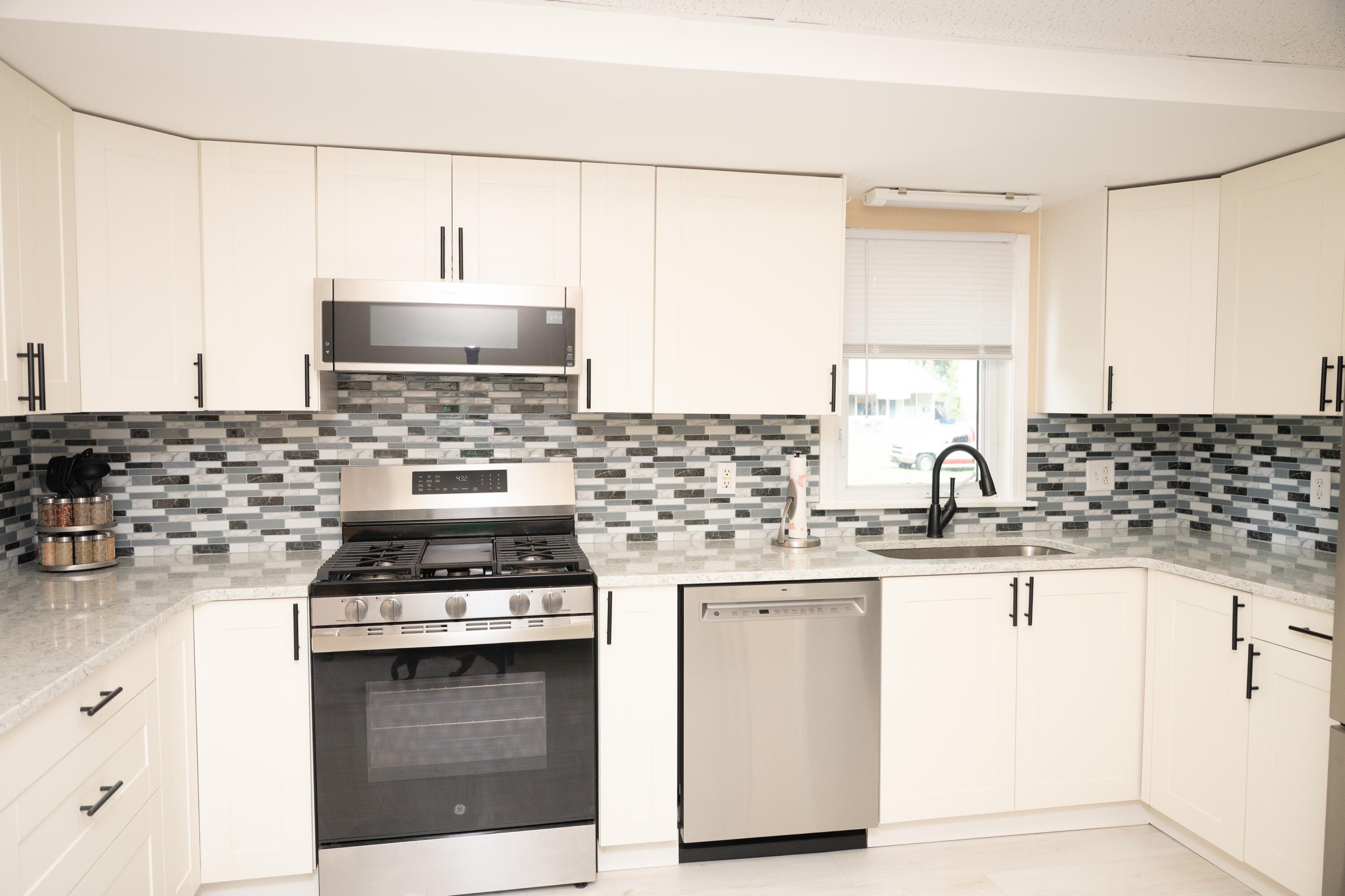 917 Clearview Street Kalamazoo MI 49048