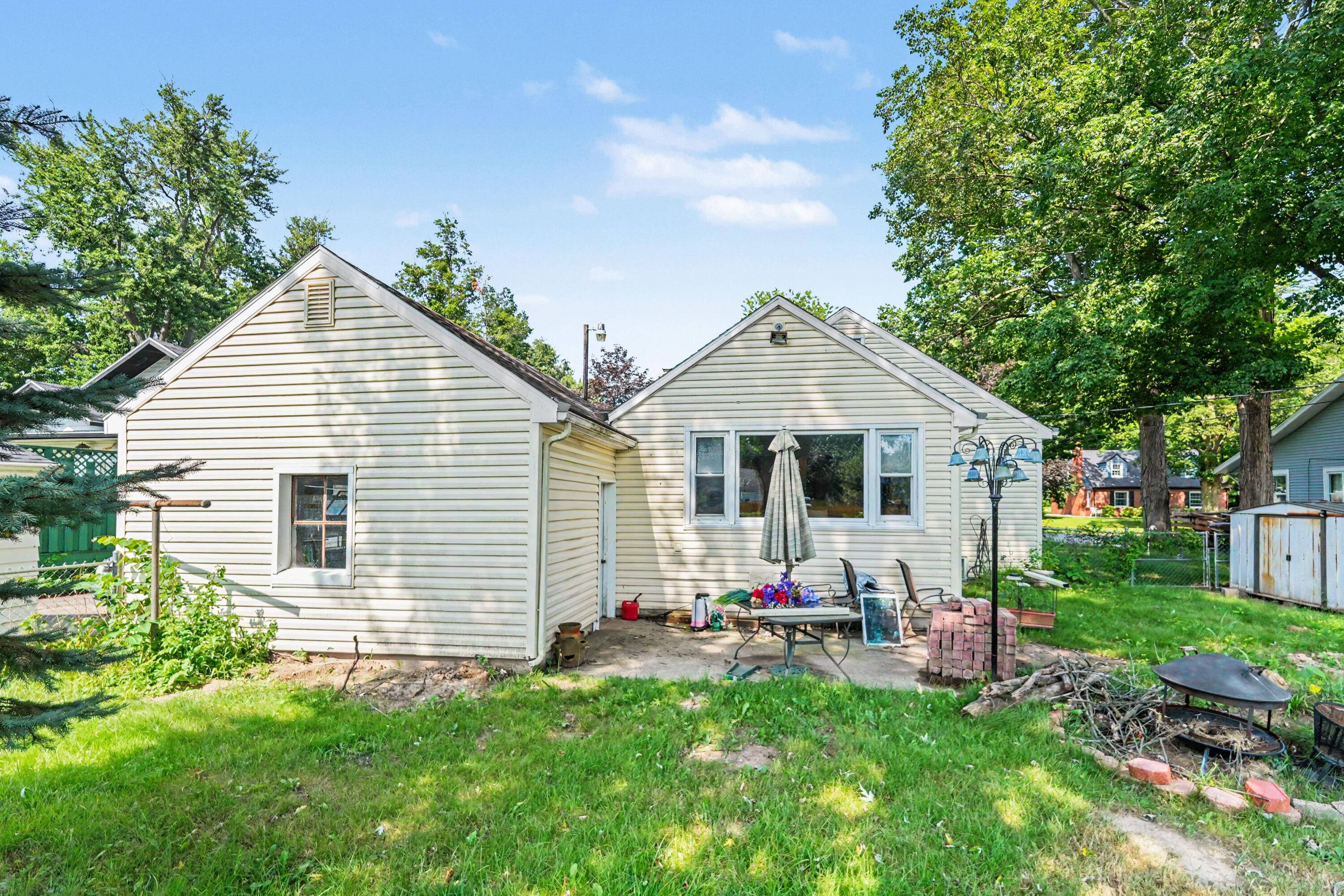 417 S Cass Street Berrien Springs MI 49103