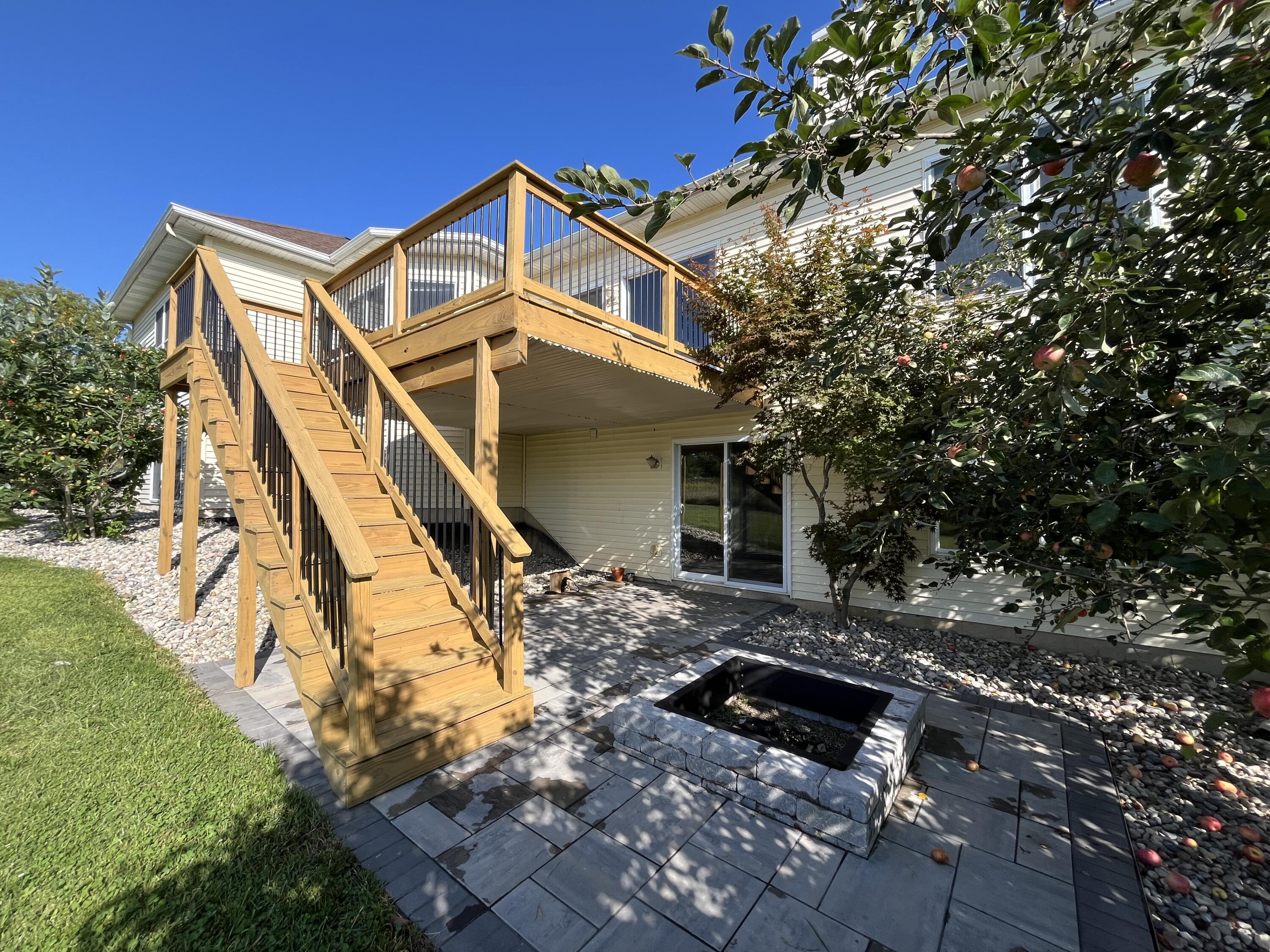 8866 Cascade Road SE Ada MI 49301