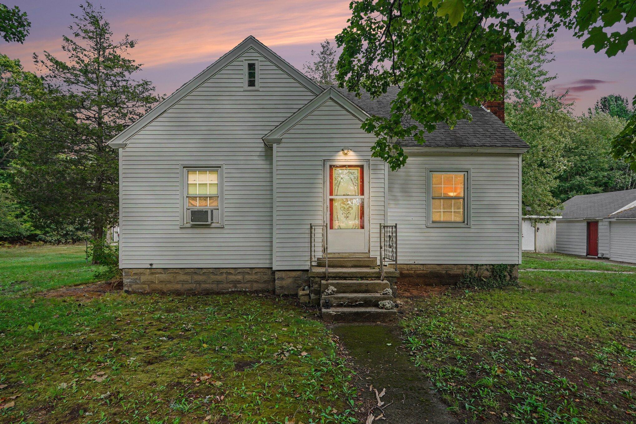 6516 Martin Road Norton Shores MI 49444
