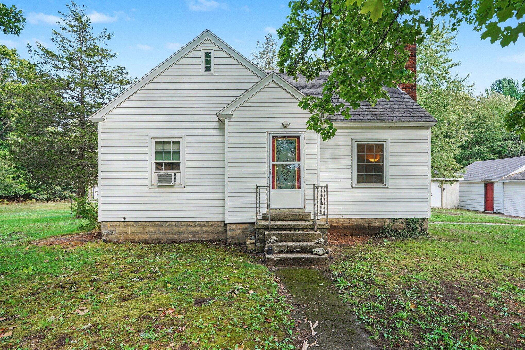 6516 Martin Road Norton Shores MI 49444